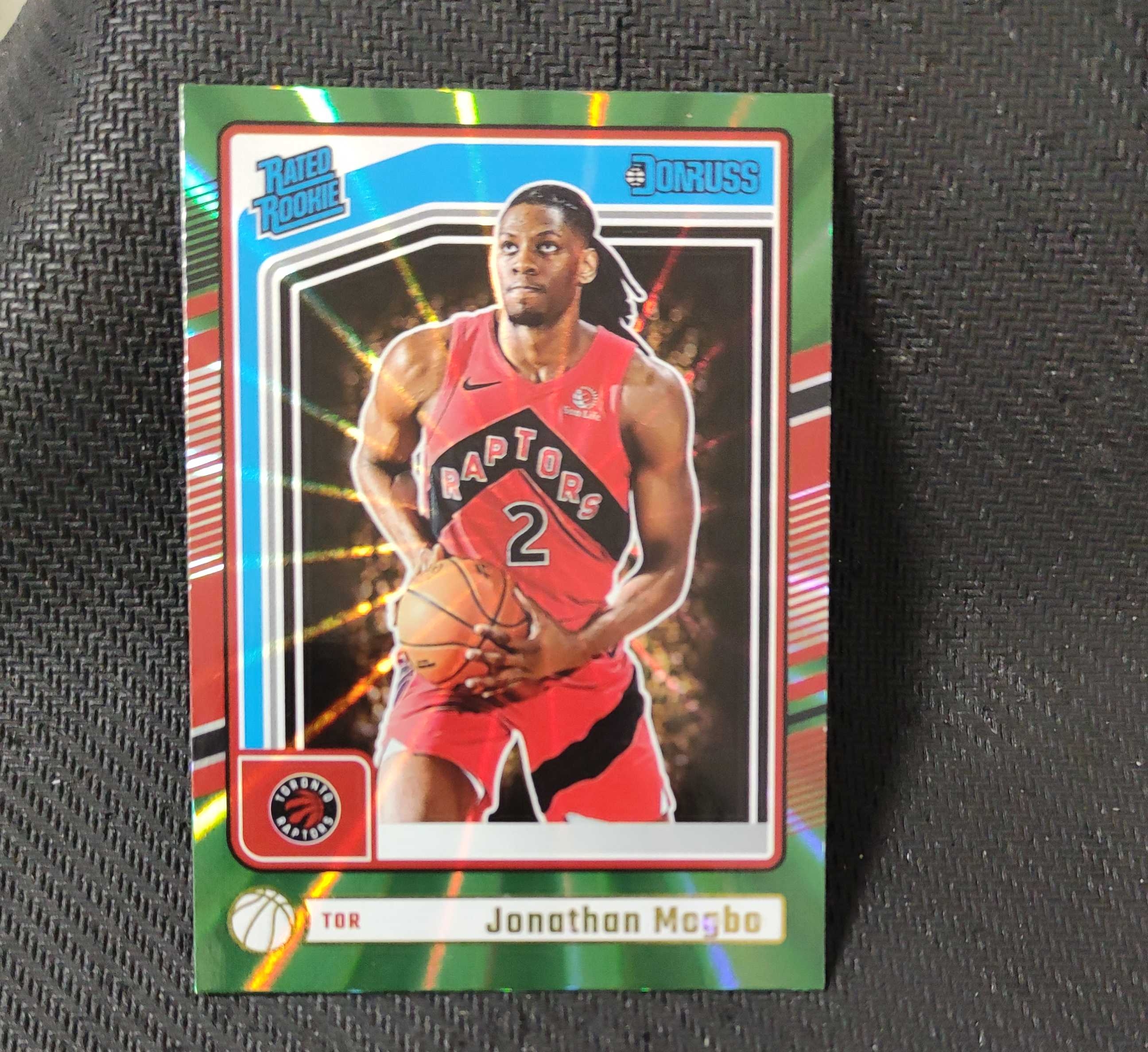 2024-25 Panini Donruss Jonathan Mogbo RC 乔纳森 莫格博 新秀rc 佛光折 折射 猛龙队 收藏必备 可累计 收卡