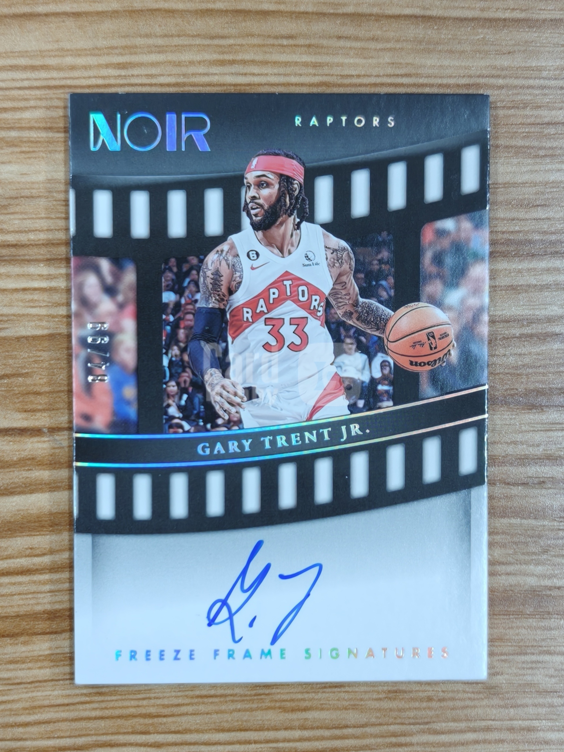 2022-23Noir Gary Trent Jr. 84/99编 签字 卡签 电影胶片签 高端系列 诺尔 小加里 特伦特 猛龙时期 通行卡品 微瑕 如图