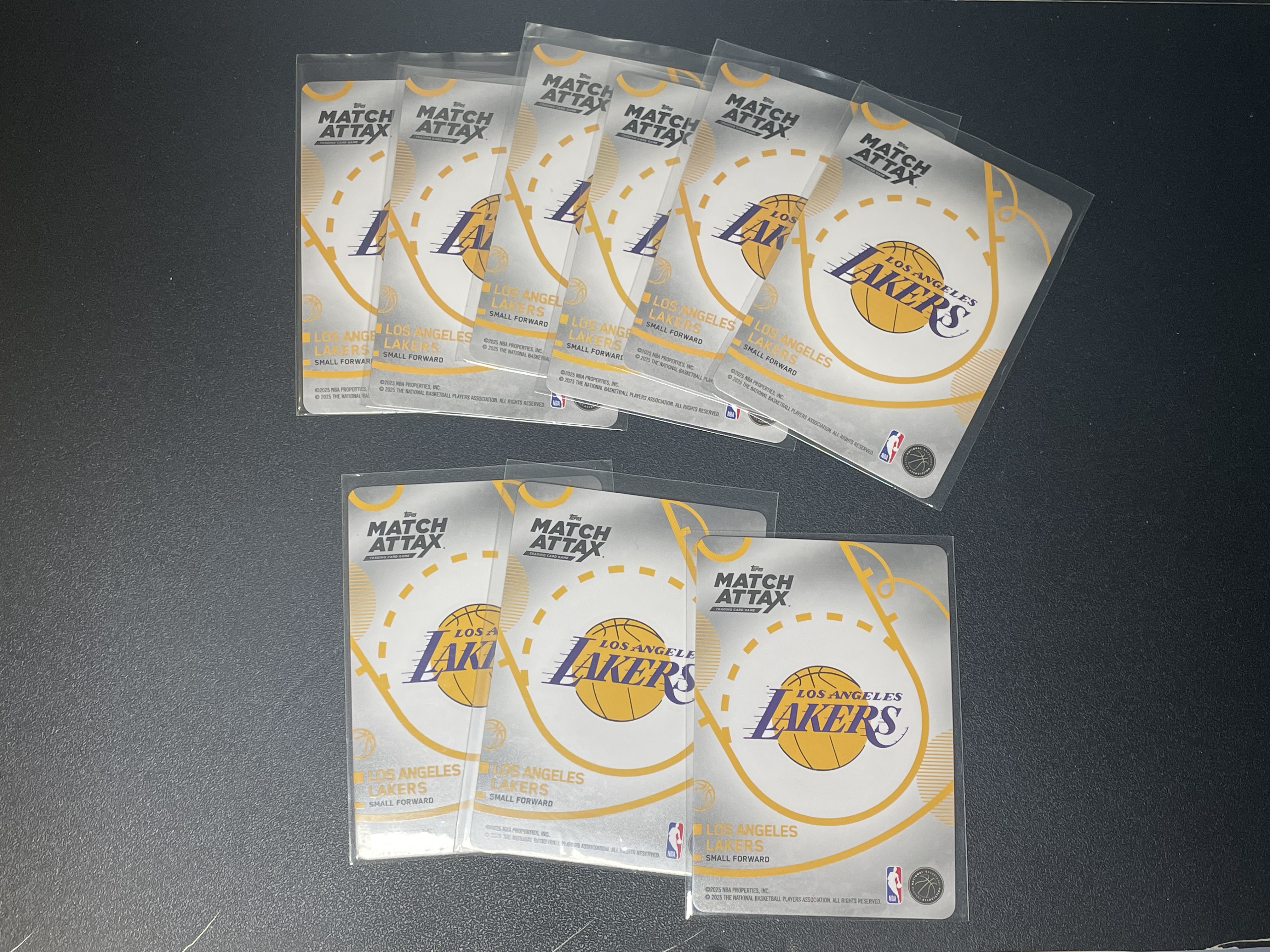 ( S1) 2025 TOPPS 折射 勒布朗 詹姆斯 湖人 图中 9 张