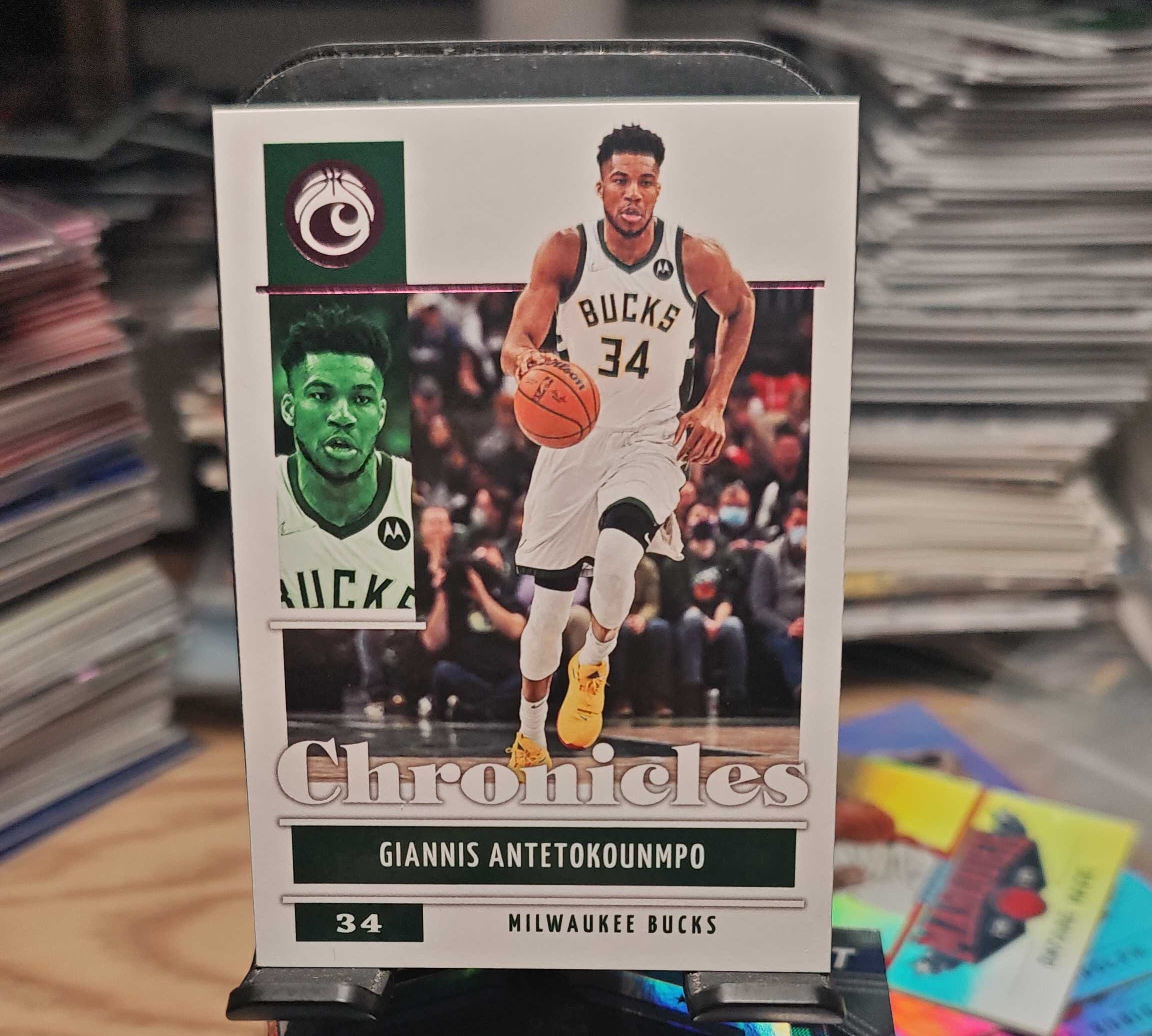 2021-22 Panini Chronicles Giannis Antetokounmpo 字母哥扬尼斯阿德托昆博，编年史粉平行，实卡好看，专收必备，卡面划痕，卡品瑕疵如图，小溪