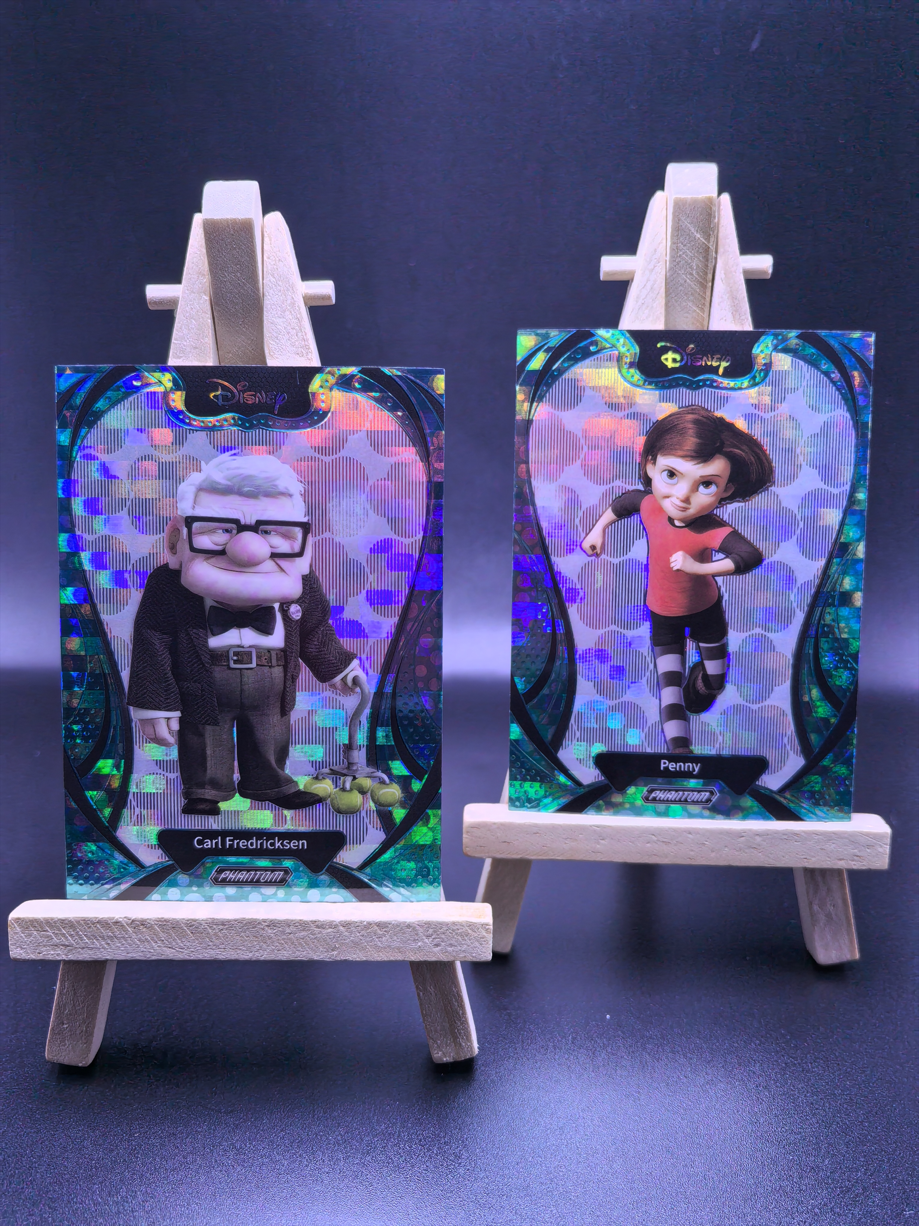 2025 Kakawow 卡卡沃 Phantom Disney 迪士尼 Penny 佩妮 卡尔 飞屋巡游记 天蓝折 波点折 限量210编 卡品如图(NGU)