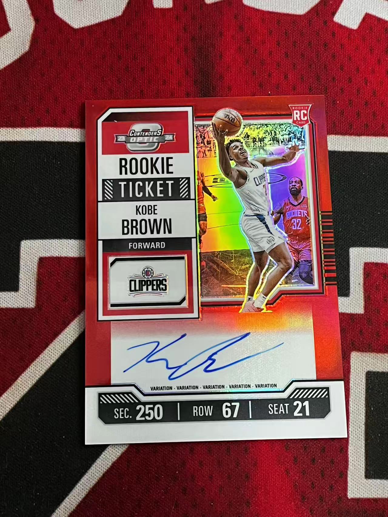 【接寄拍】2023-24 PANINI CONTENDERS OPTIC 球票系列 快船 新秀RC 科比布朗 99编 签字卡 卡签 正新秀球票签字卡 红折 折射 专收凑套必备【烂臭嘴拍卖】