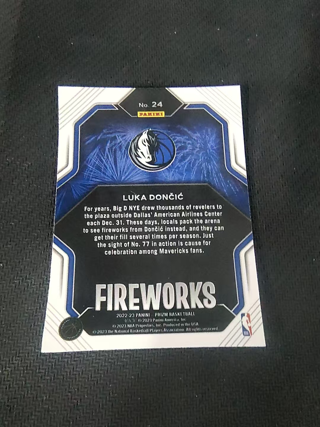 【可合并,不累计】2022-23 Panini Prizm Luka Doncic 卢卡 东契奇 烟花特卡 PZ 划痕 边角微瑕 介意勿拍 #24