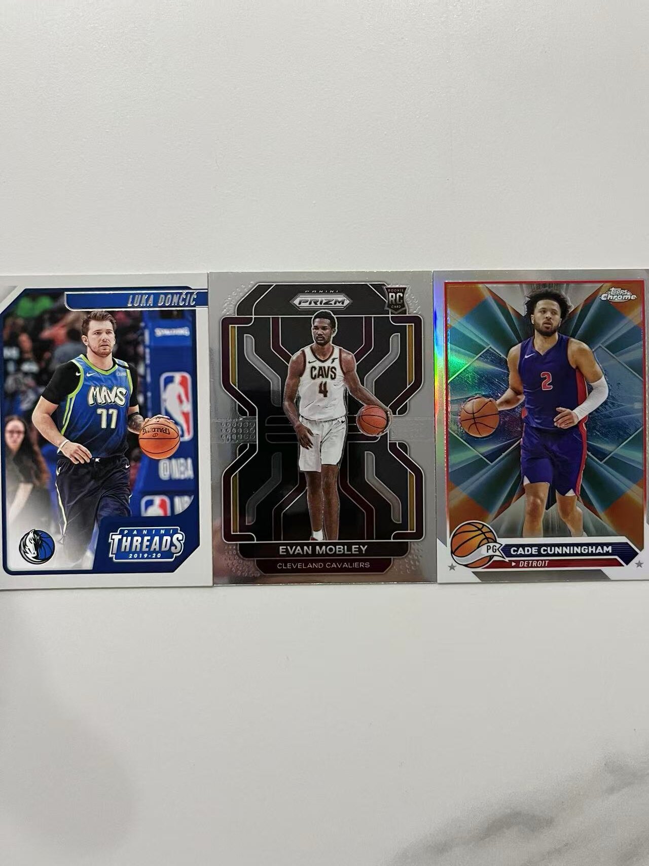 2019-20 Panini Threads Luka Doncic 《王中王代卖》LOT 3张打包 卢卡 东契奇 埃文 莫布利 坎宁安 特卡 打包不保卡品 瑕疵如图 凑套必备 可累积 D2