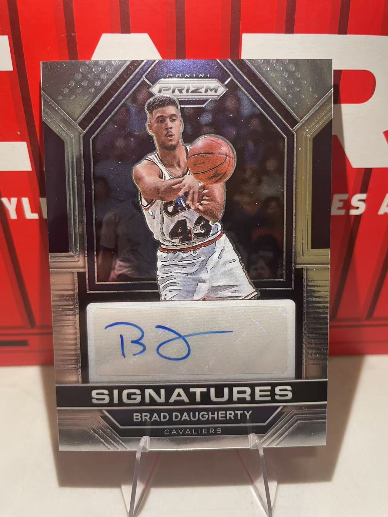 2022-23 Panini PRIZM Brad Daugherty 【满天繁星】布拉德 多尔蒂 签字 PRIZM系列 骑士 卡品如图 专收必备