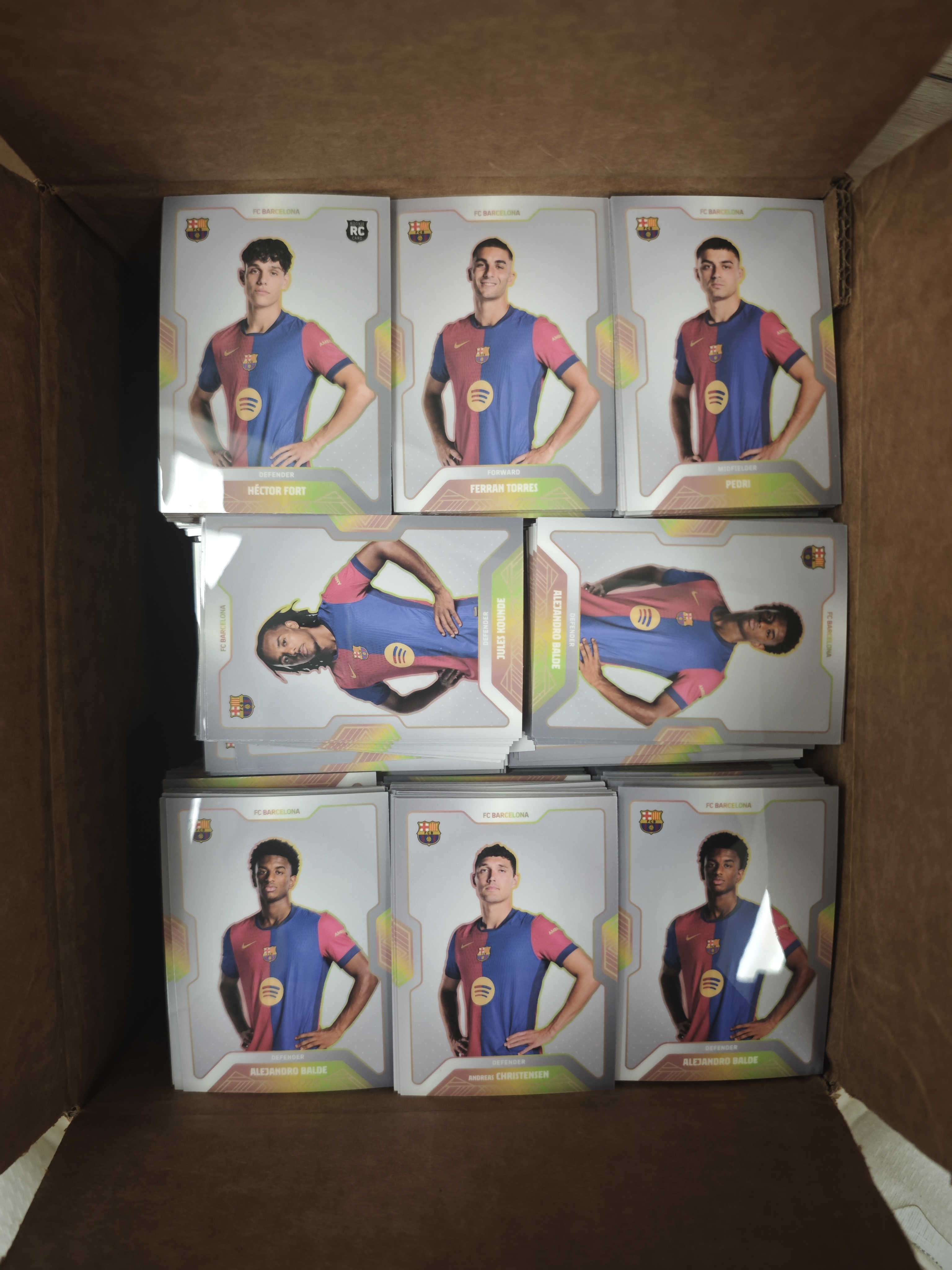 2025 Eleven Card 巴塞罗那队盒 BASE 莱万 拉菲尼亚 弗里克 德容等 2080张左右 不包人物不包卡品 巴萨 顺丰到付介意勿拍 #1