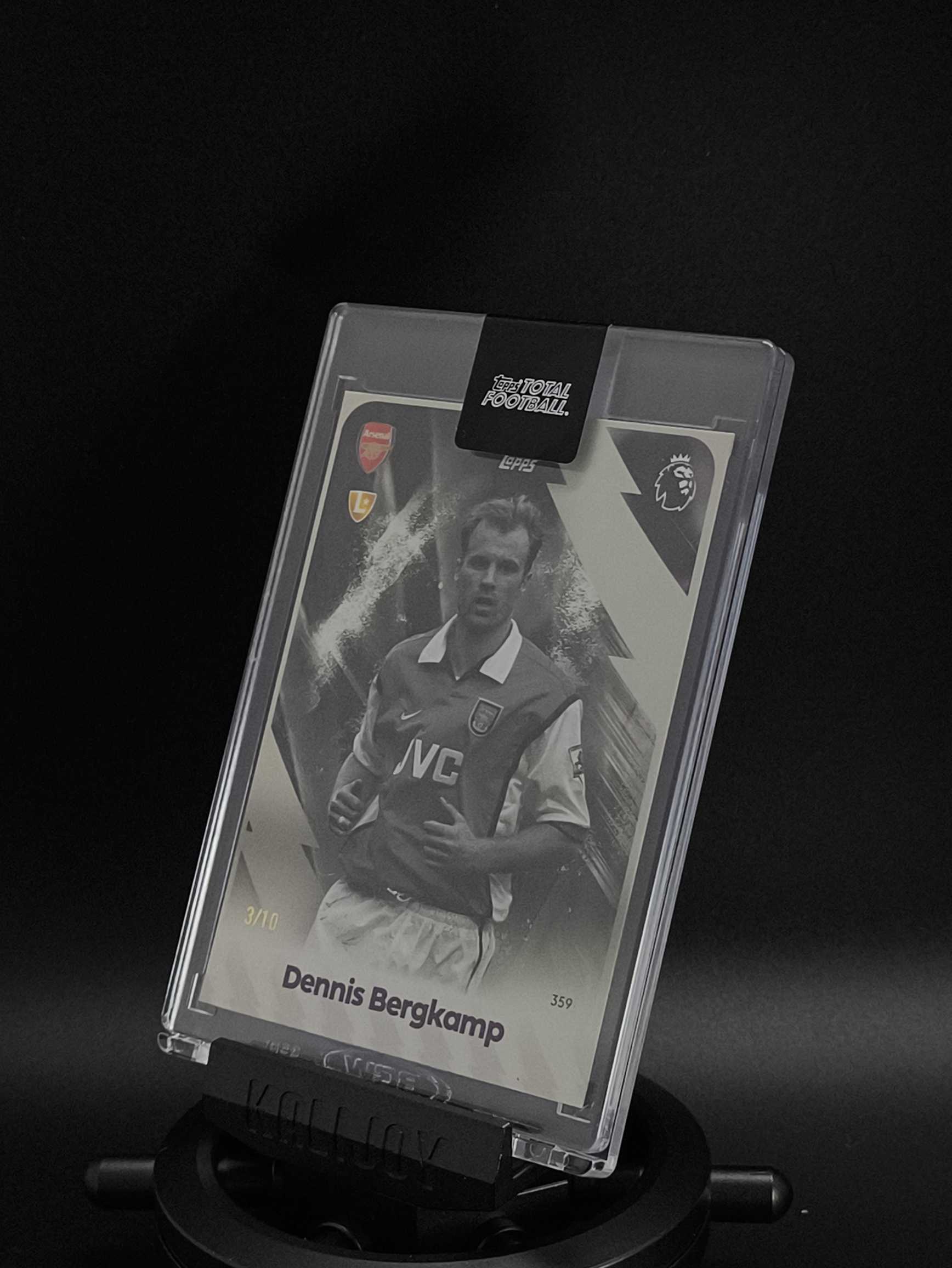 2025-26 Topps Total Football Dennis Bergkamp 丹尼斯·博格坎普 冰王子 博格坎普 阿森纳 枪手 荷兰 3/10编 TTF 原封砖