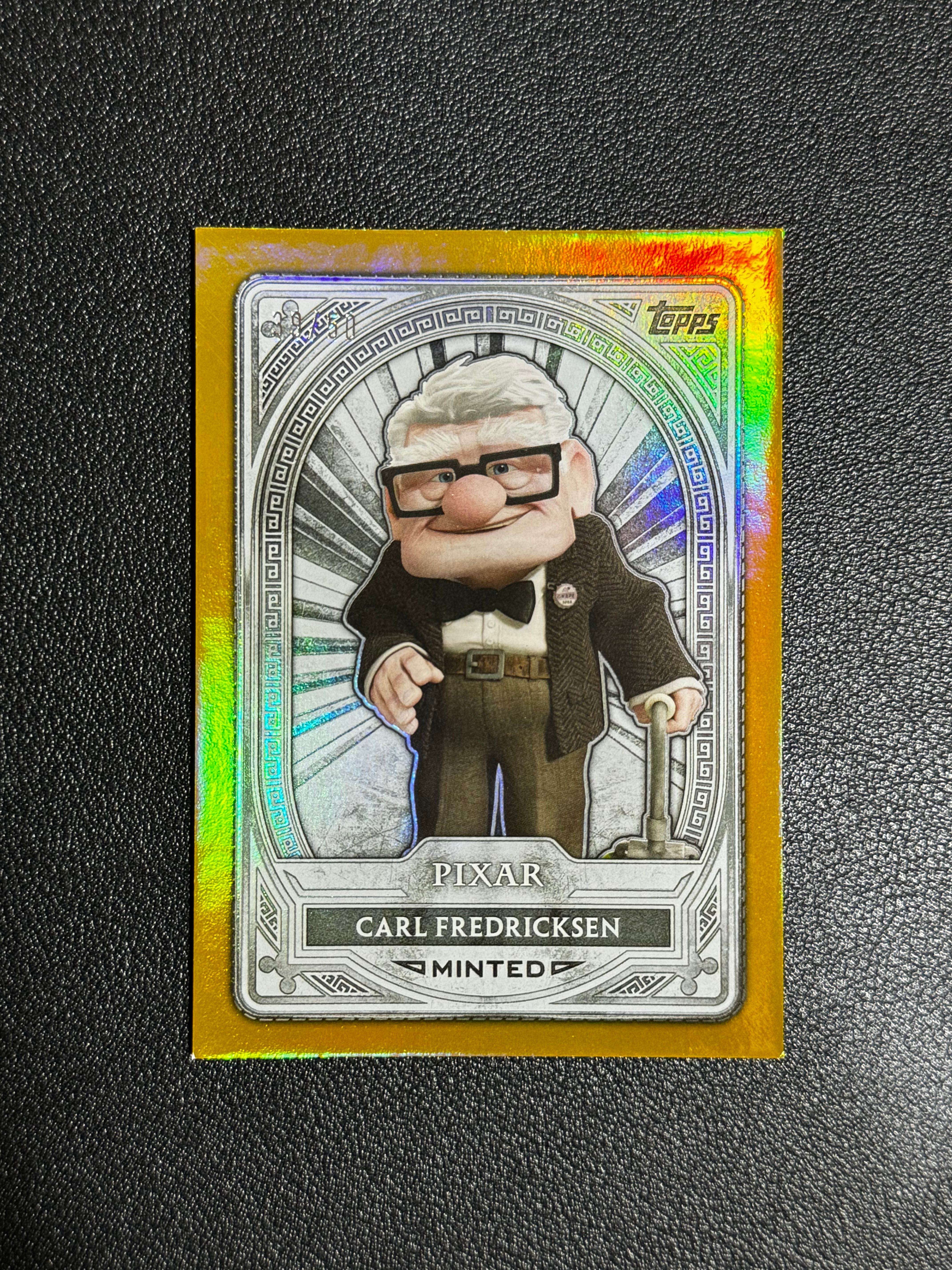 2025 Topps Disney Mint 迪士尼 Minted 2阶 银版本 金折 50编 卡尔・弗雷德里克森 Carl Fredricksen # 64 LWLQ