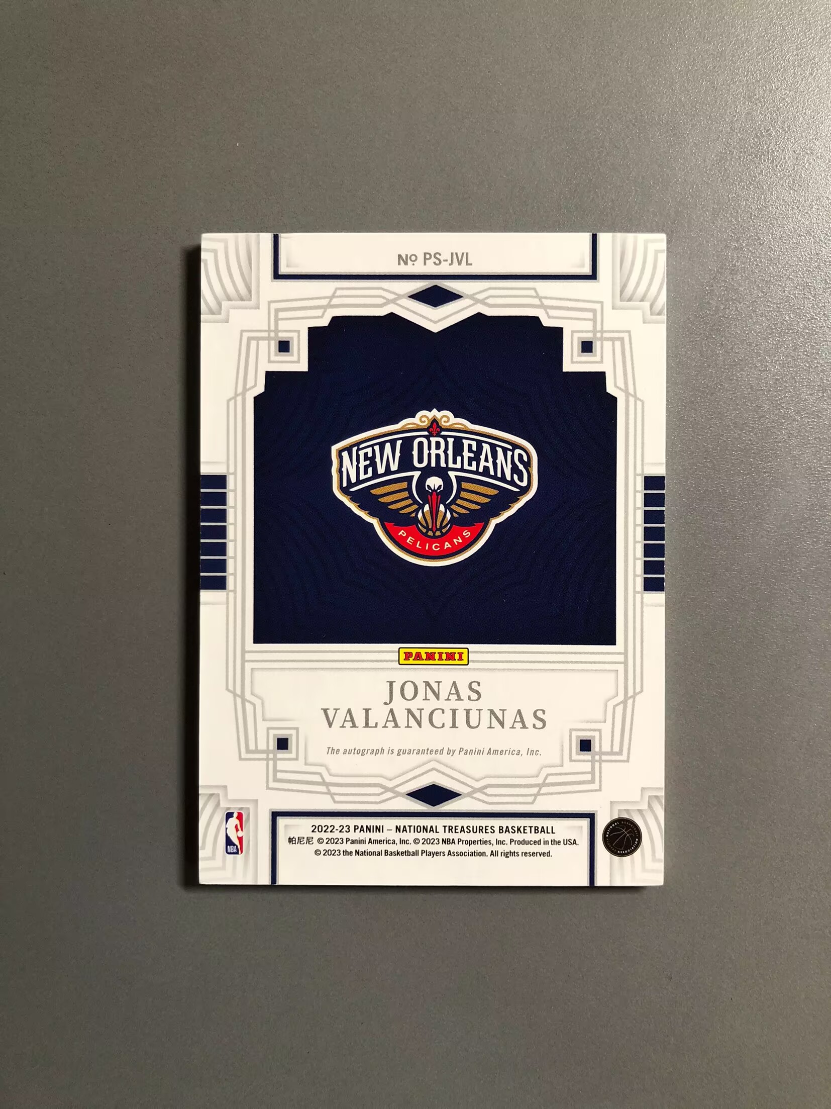2022-23 Panini National Treasures Jonas Valanciunas 约纳斯·瓦兰丘纳斯 鹈鹕 签字 卡签 Penmanship 99编 实卡好看 瑕疵如图OS033