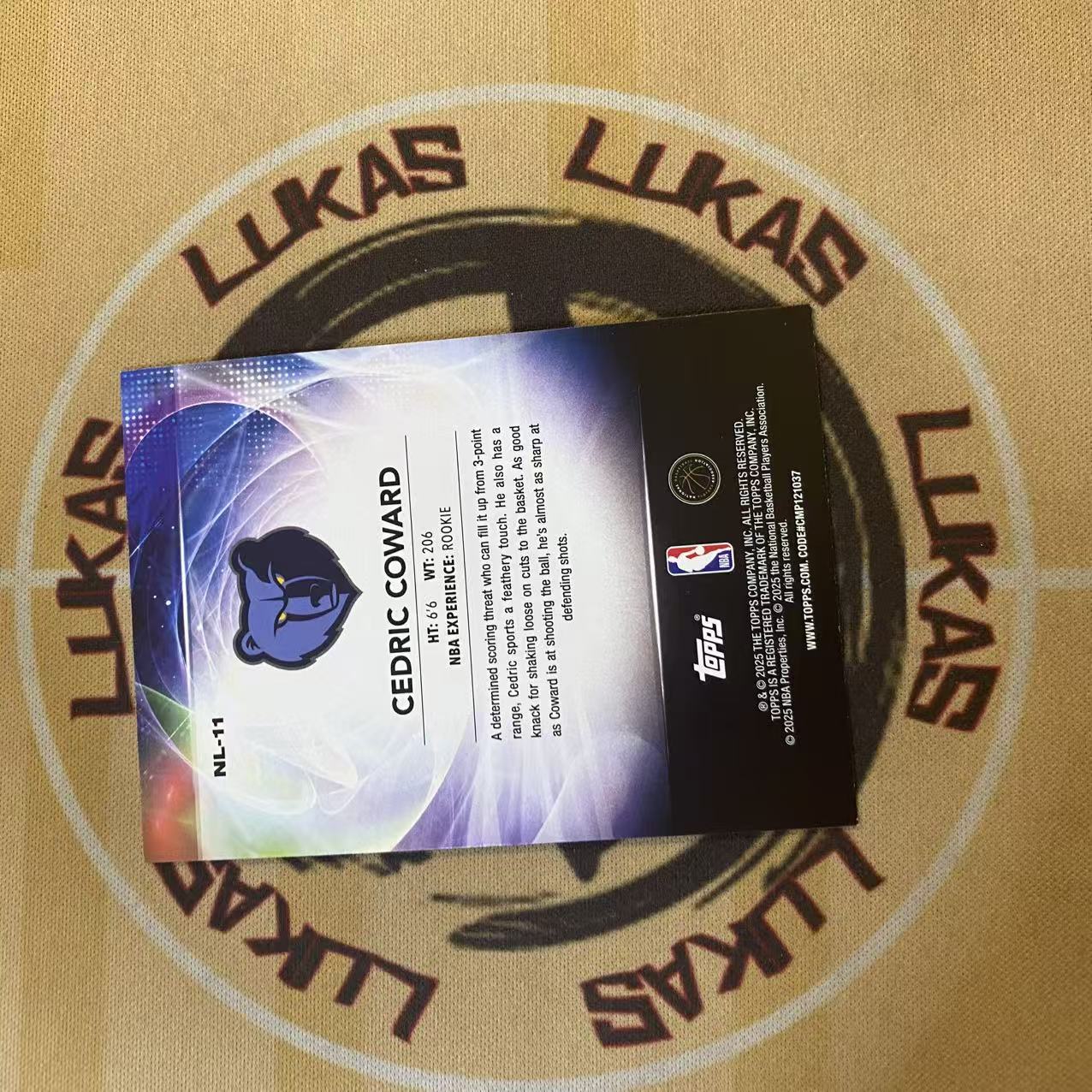 撸卡厮 Lukas 2425 Topps 灰熊 潜力新秀 塞德里克 考沃德 Cedric Coward NO LIMIT 特卡 新秀折 (NQ)