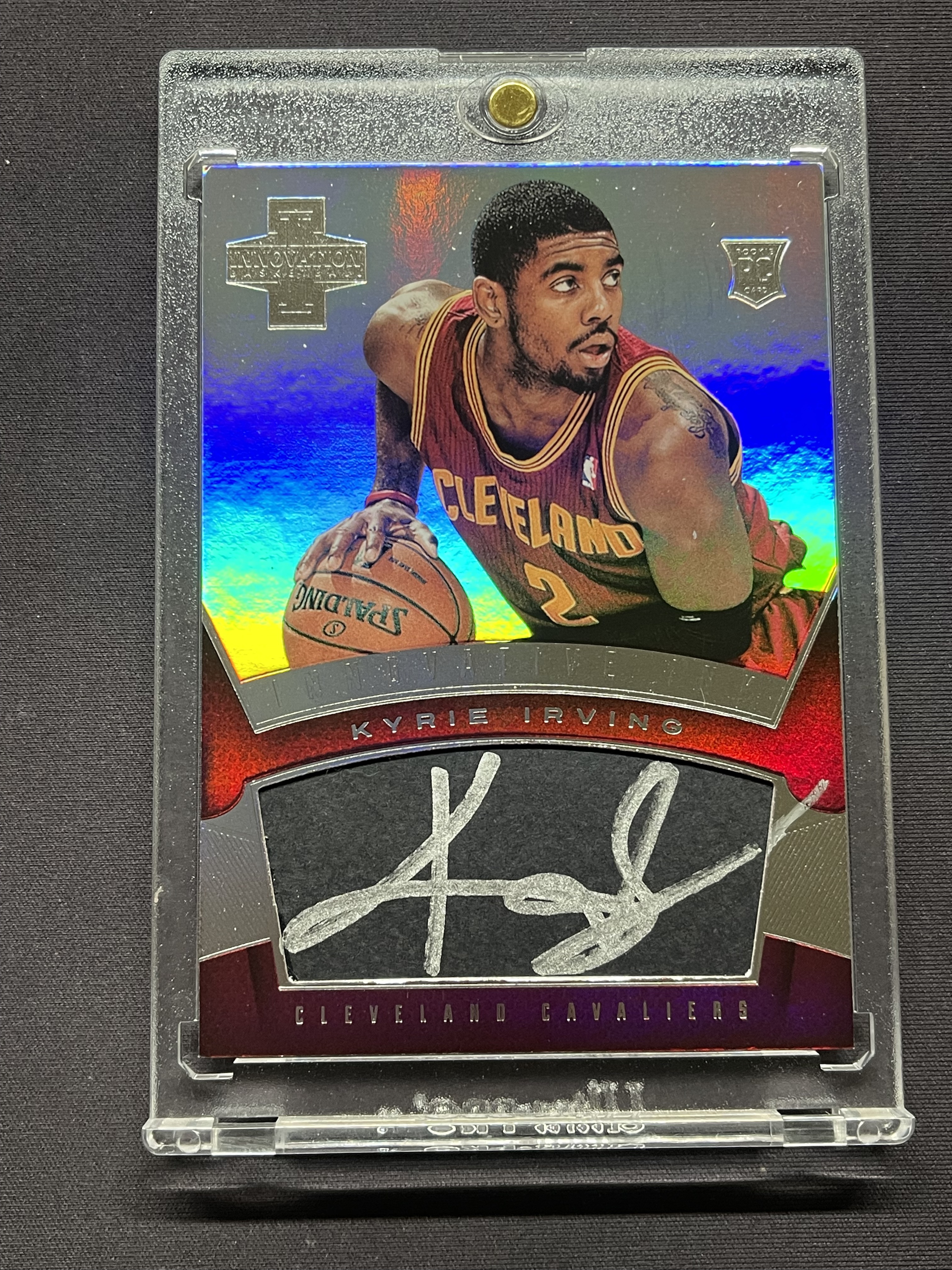 2012-13 Panini Innovation Kyrie Irving RC 骑士 凯里欧文 新秀 Innovative Ink 黑板签 银笔签字 微瑕如图 不累计「老夫子」夏儿