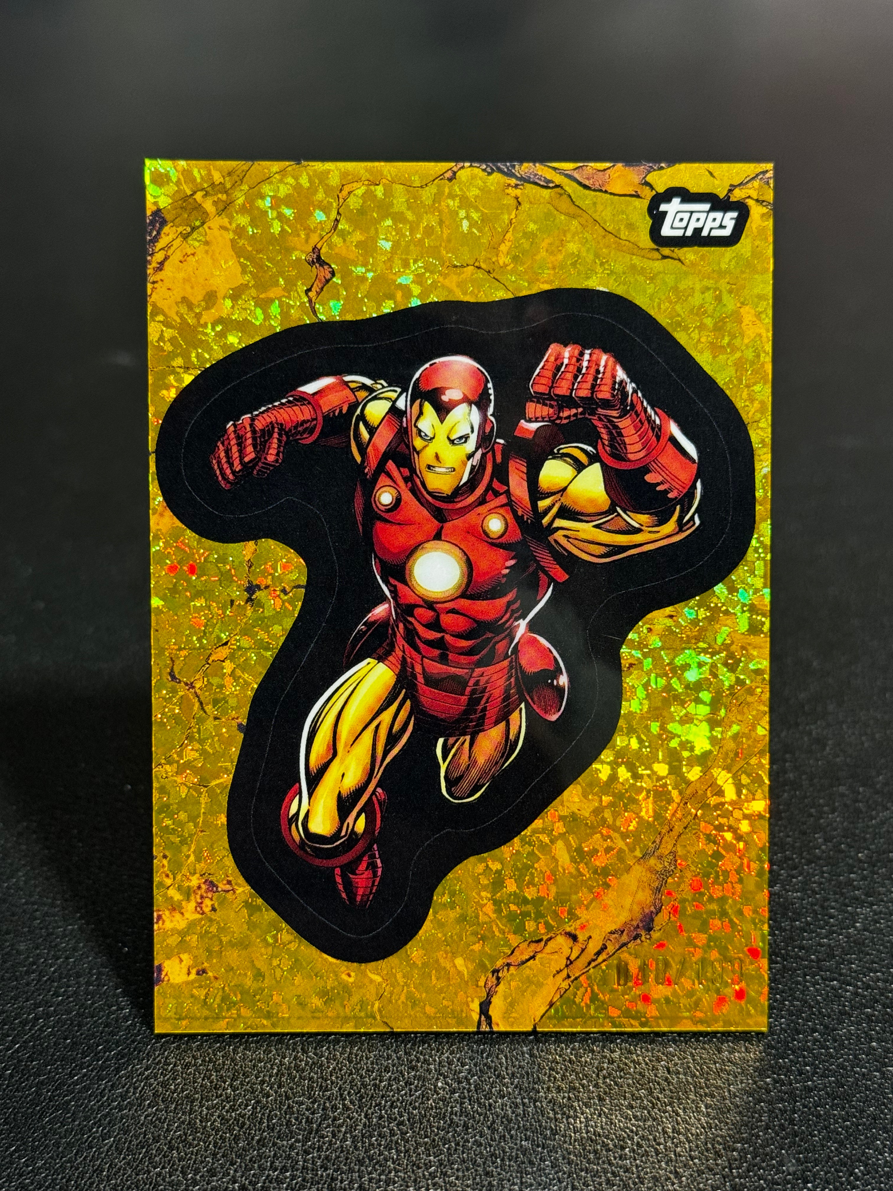 2025 Topps Marvel (MCU) Comic Book Heroes 1975黄金年代 漫威 金折 碎闪折 199编 Iron man 钢铁侠 #122 LWOY