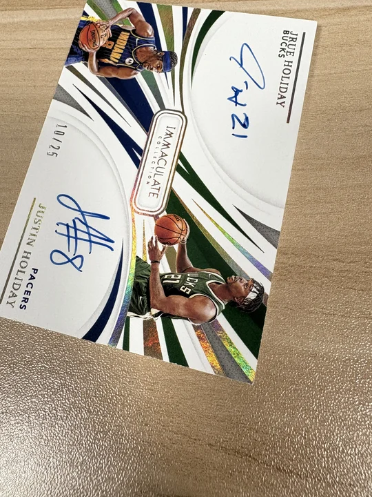 2020-21 DAKA Immaculate Jrue Holiday 爱咪咪 朱 霍勒迪-贾斯汀 霍勒迪 /25编 低编 双人 双签 卡签 签字 雄鹿 步行者 兄弟签 收藏投资必备 350-416