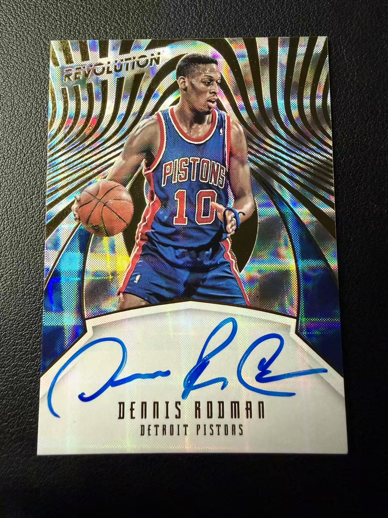 2016-17 Panini Revolution Dennis Rodman 革命 活塞 丹尼斯 罗德曼 大虫 卡签 折射 签字 名宿 卡品如图(持)