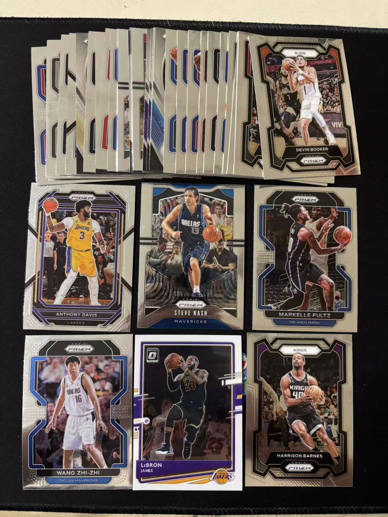 【星辰】多年份 多系列 PRIZM 布克 安东尼 戴维斯 纳什 富尔茨 王治郅 勒布朗 詹姆斯 巴恩斯 等 LOT