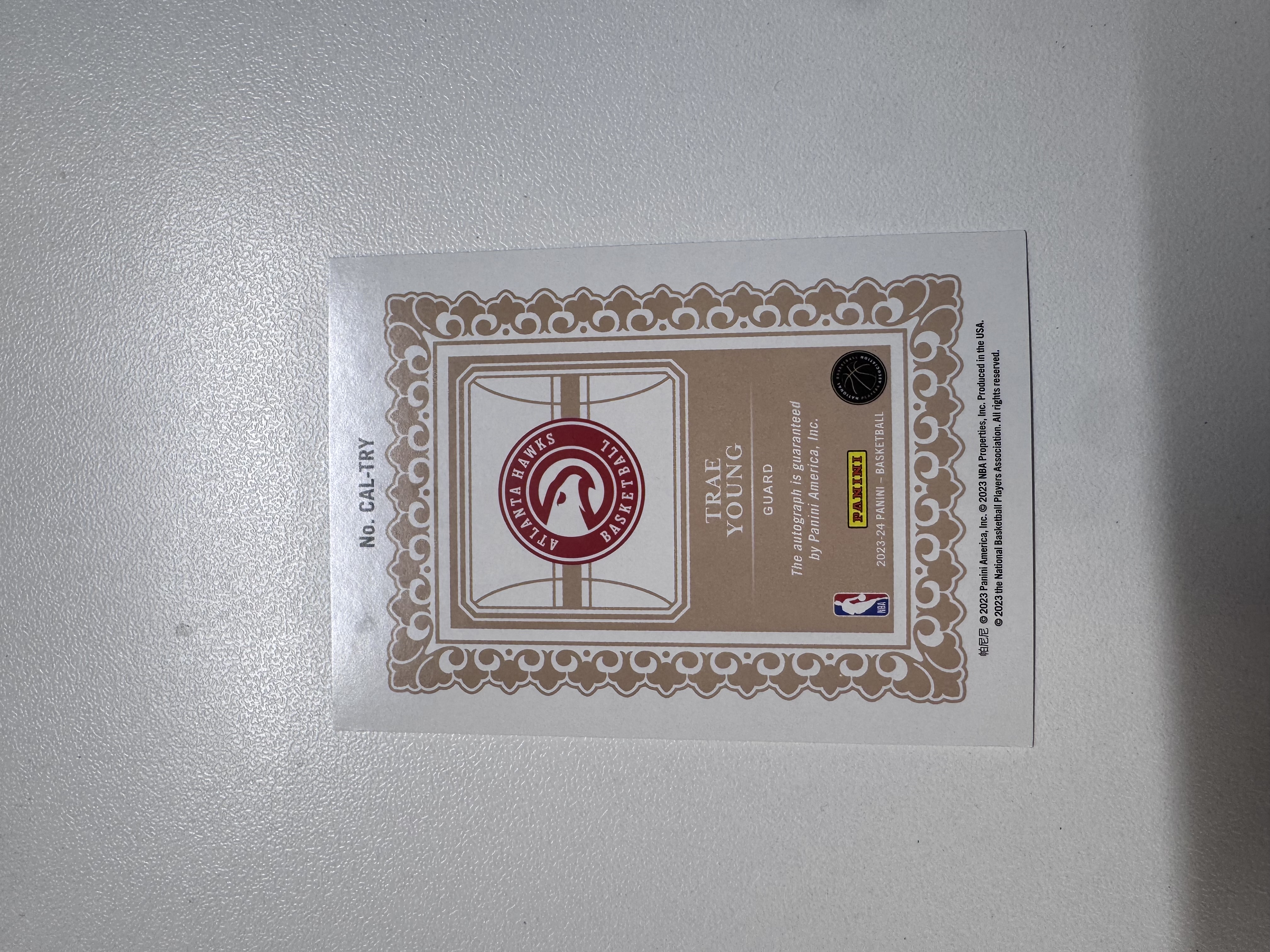 2023-24 Panini calligraphy Trae Young 老鹰 特雷 杨 杨少侠 吹杨 纽约市长 当家球星 插入签 卡签 签字 银折 大比例ssp 折射 专收必备收藏好卡