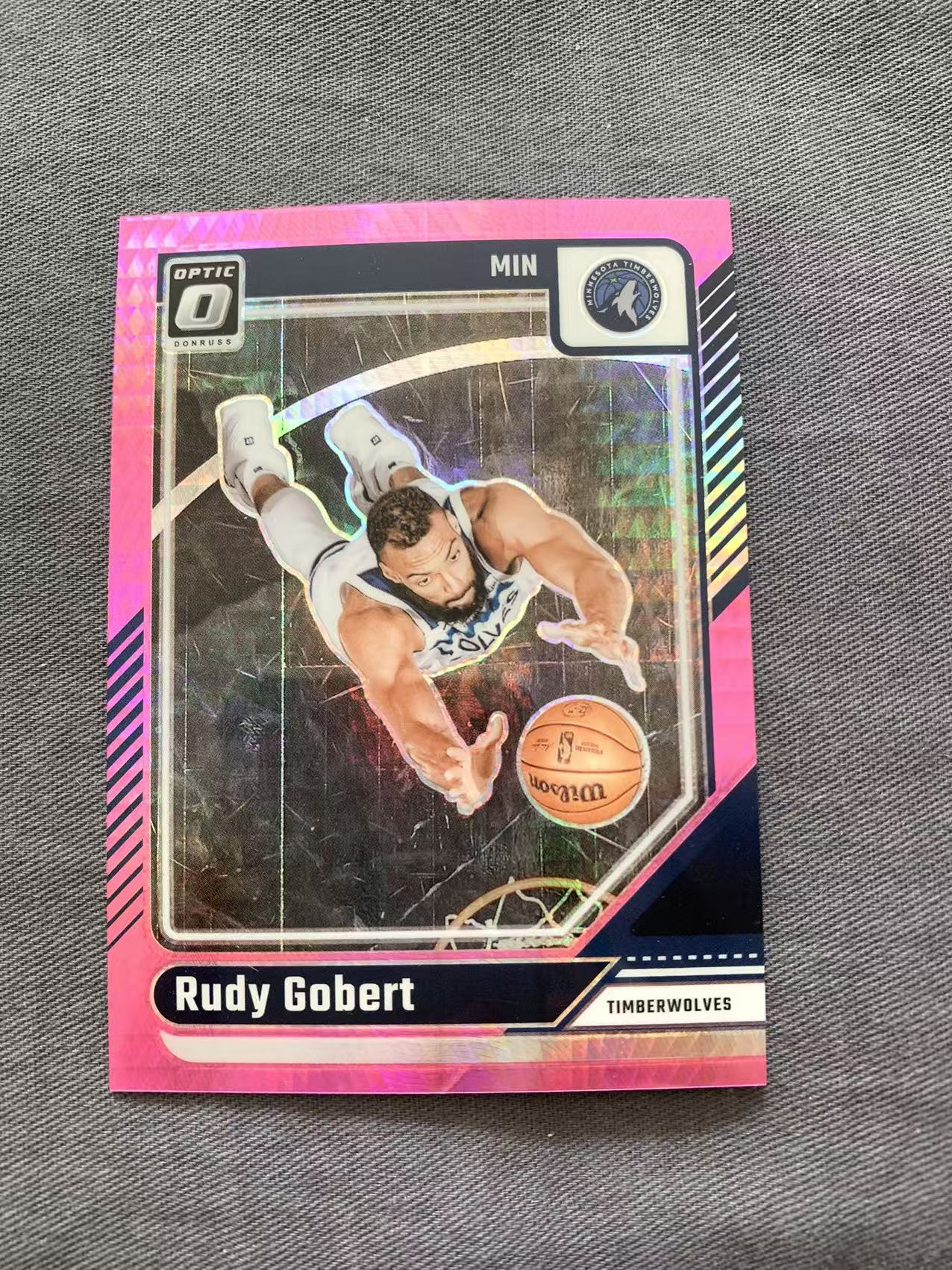2024-25 Panini Optic Rudy Gobert 森林狼 戈贝尔 粉棱镜折 折射 专收收藏必备 戴戴