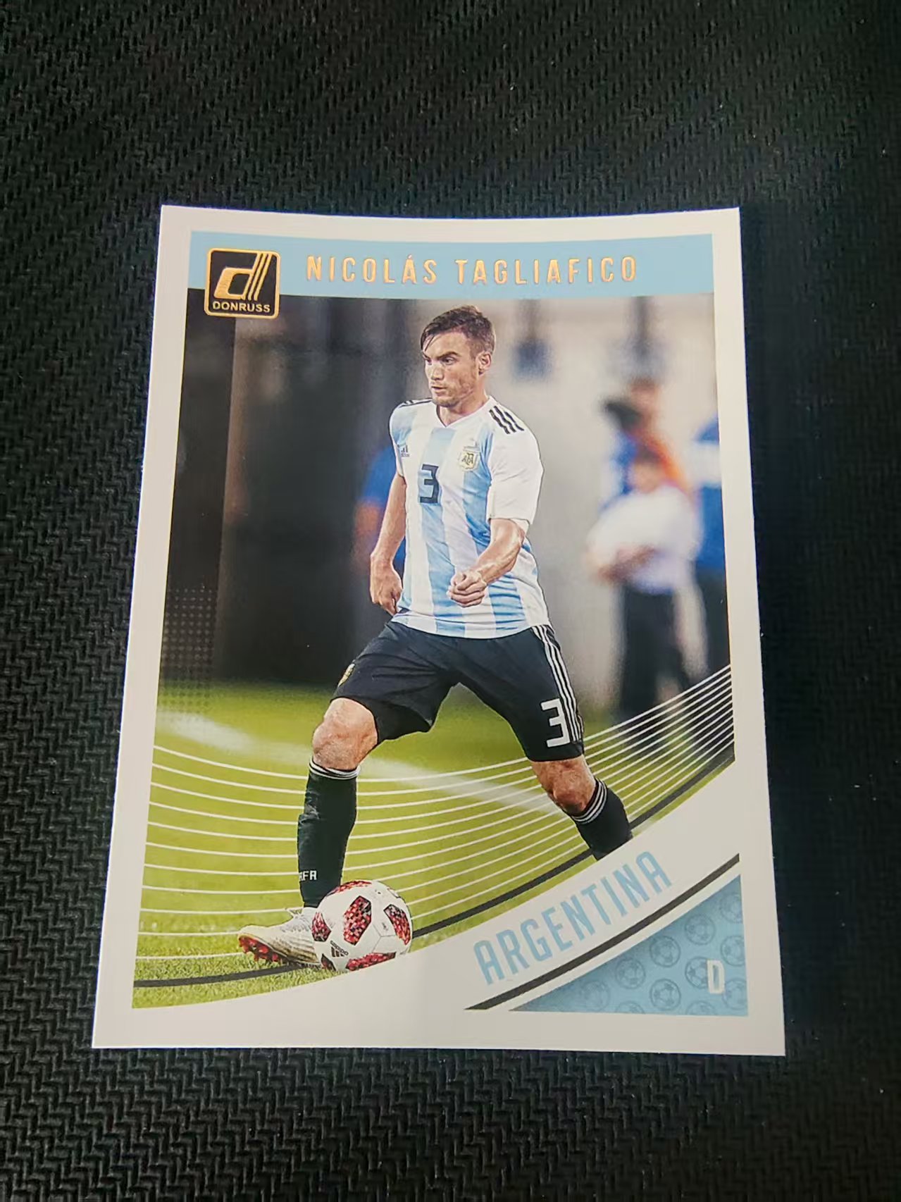 【可合并，不累计】2018-19 Panini Donruss Nicolas Tagliafico 塔利亚菲科 阿根廷 杜蕾斯 划痕 边角瑕疵 #94
