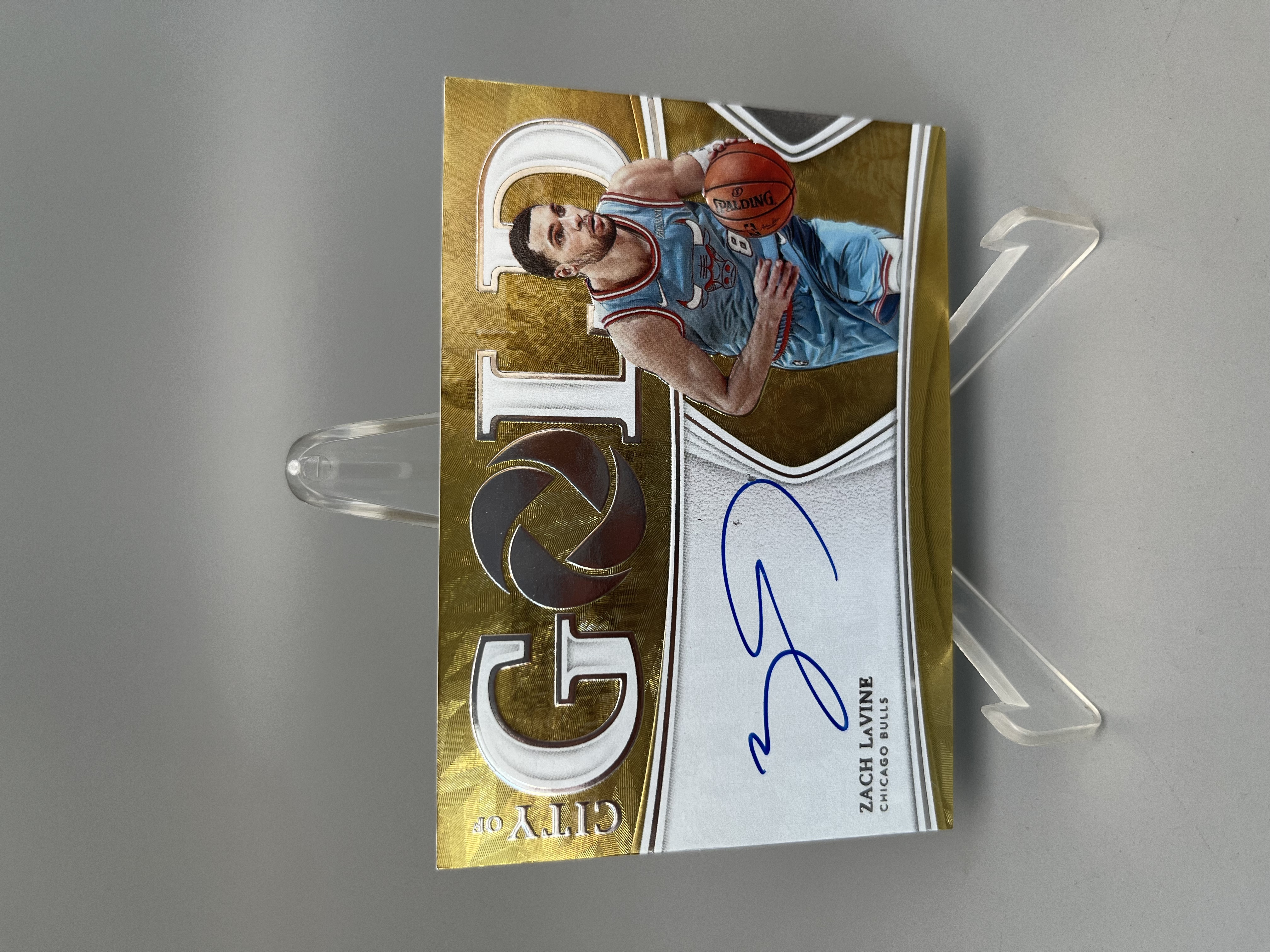 【拆吧代拍】2019-20 Panini Opulence Zach LaVine 扎克拉文 公牛选图 金书系列 79编 签字 卡签 轻印 卡品瑕疵如图 阿顺1120