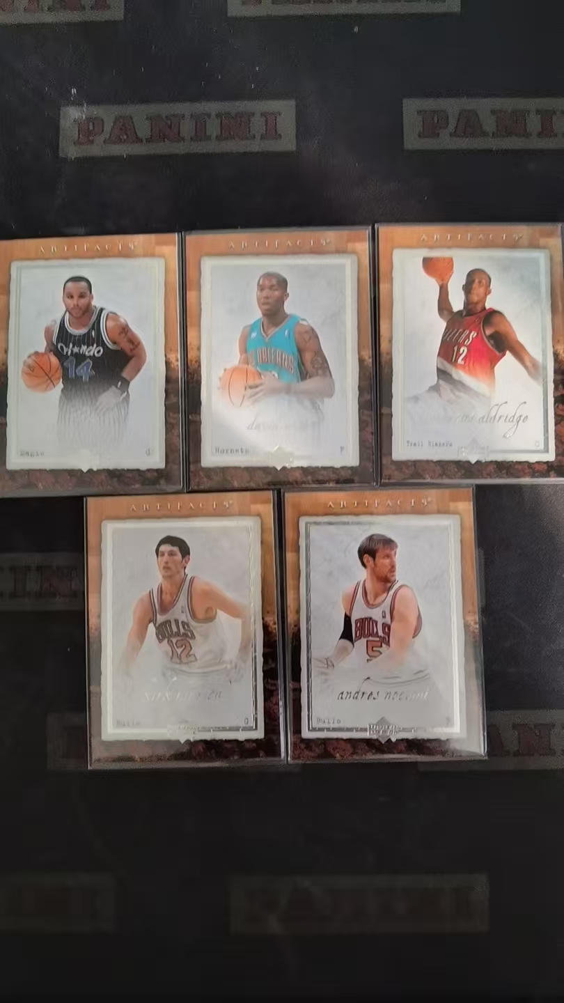 【DLDL拍卖】2007-08 NBA ARTIFACTS 安德烈斯・诺西奥尼、柯克・辛里奇、贾米尔・尼尔森、大卫・韦斯特、拉马库斯・阿尔德里奇【卡边角表面见图】