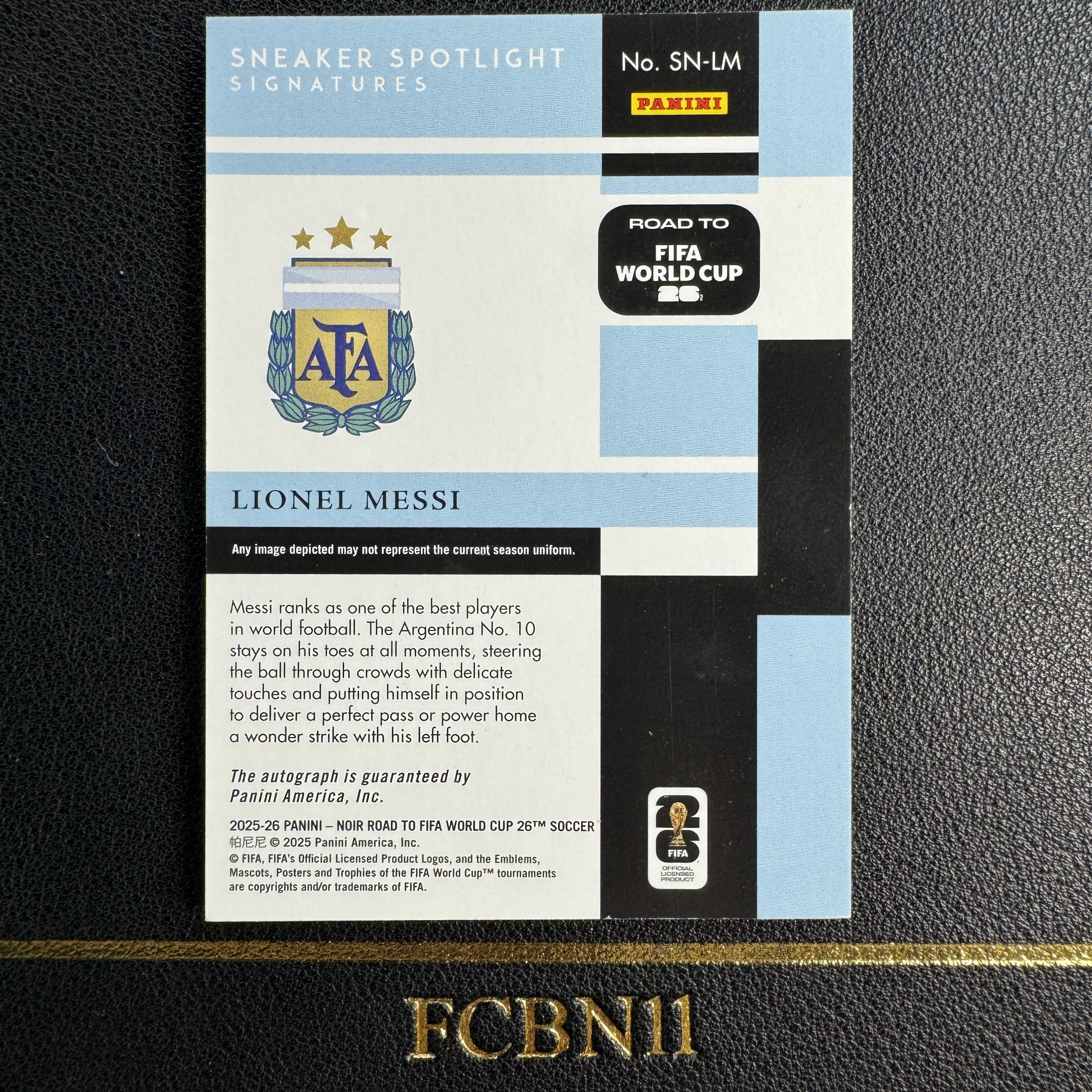 【FCB拍卖】2024-25 PANINI NOIR LIONEL MESSI 里奥 梅西 签字 卡签 36编 22/36 聚光灯 鞋灯 单一平行 招牌卡种 F50 阿根廷 巴萨 巴塞罗那 球王 诺尔 痕如图{霜筹80}FCBN11代理拍卖