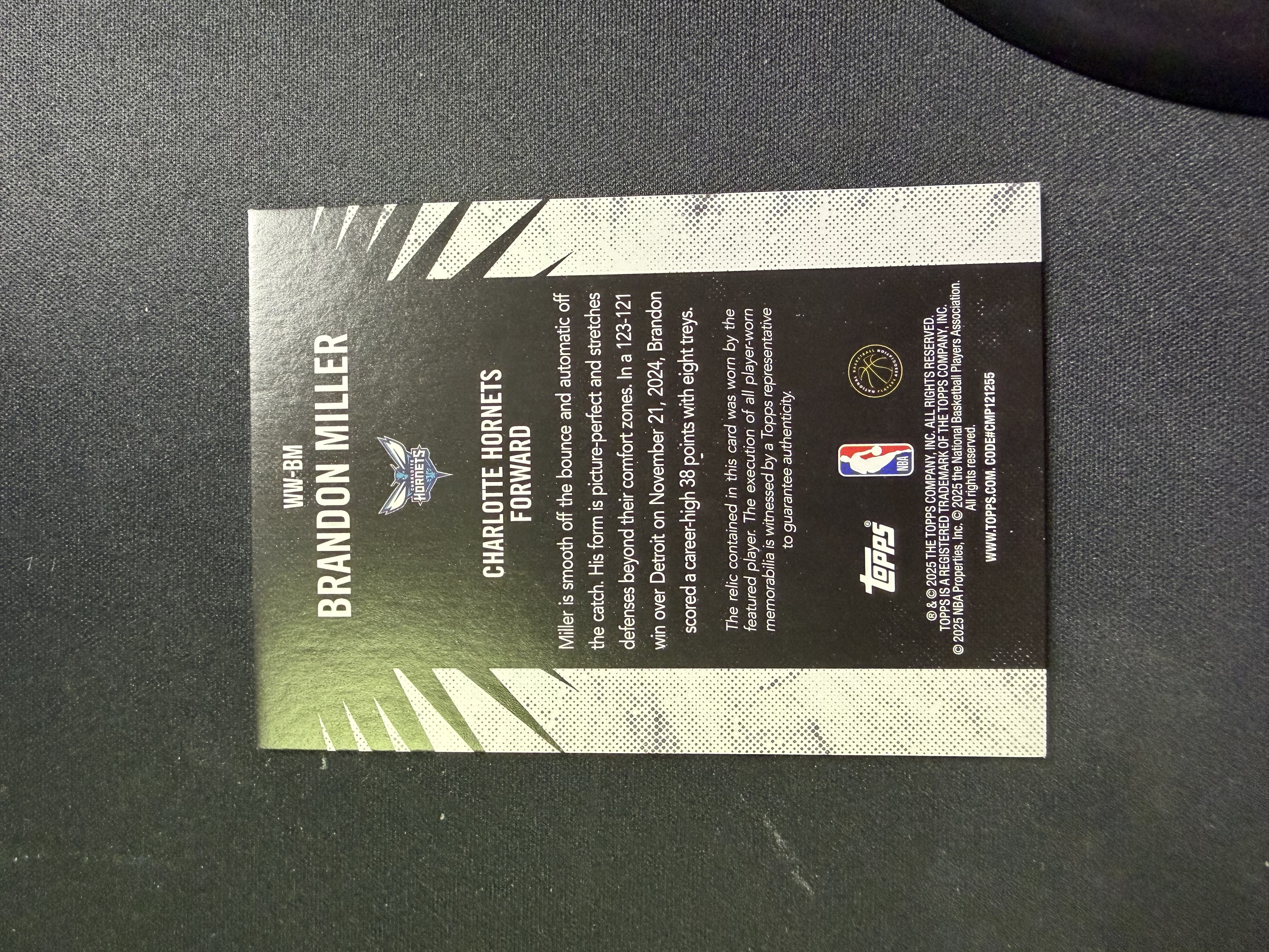 2025-26 Topps Holiday Mega Brandon Miller 布兰登 米勒 黄蜂 折射 物料 亲穿球衣 PPP
