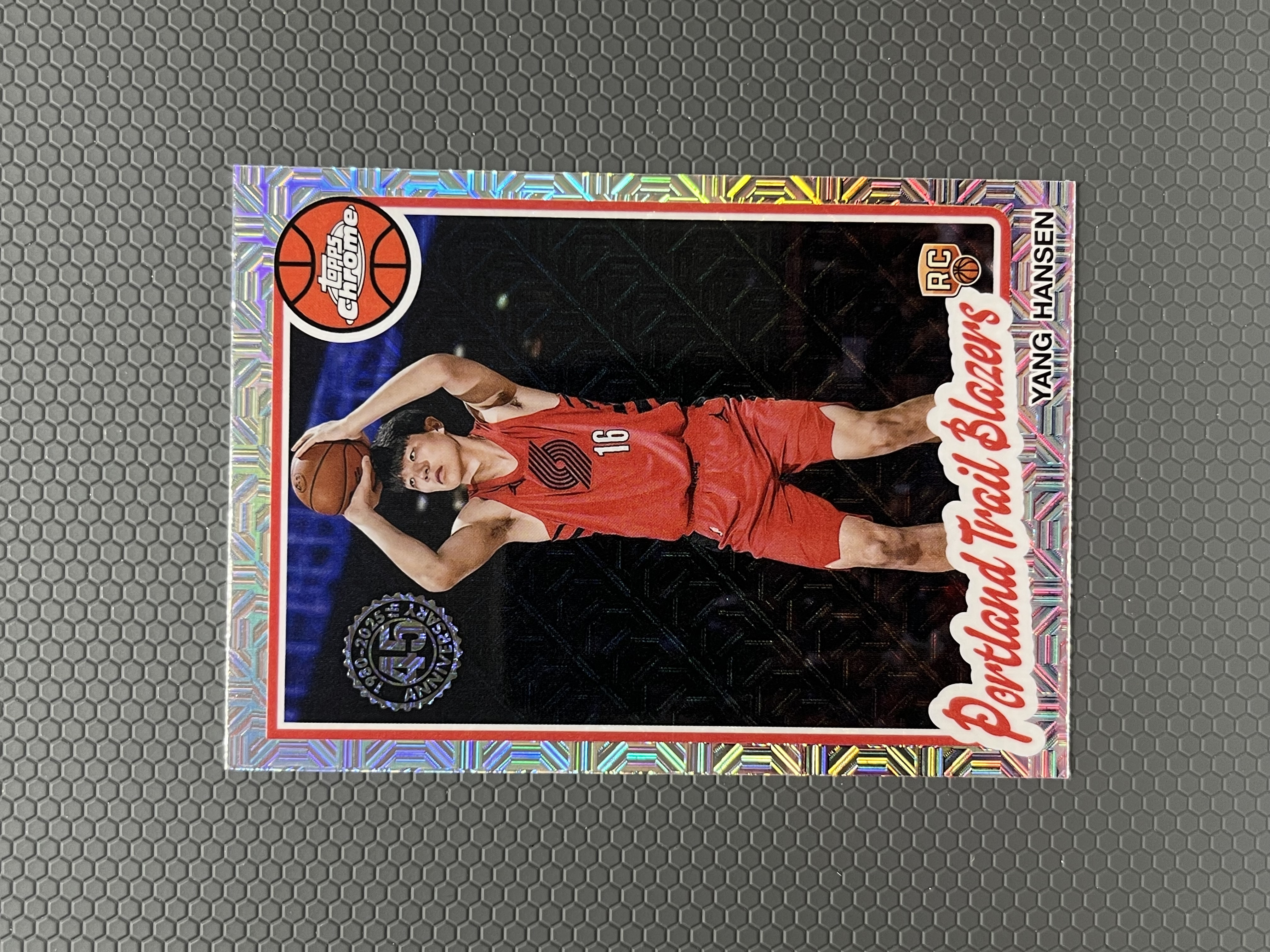 2025 Topps chrome 新秀 杨瀚森 YANG HANSEN 开拓者 RC 折射 MOJO折 卡品如图-左