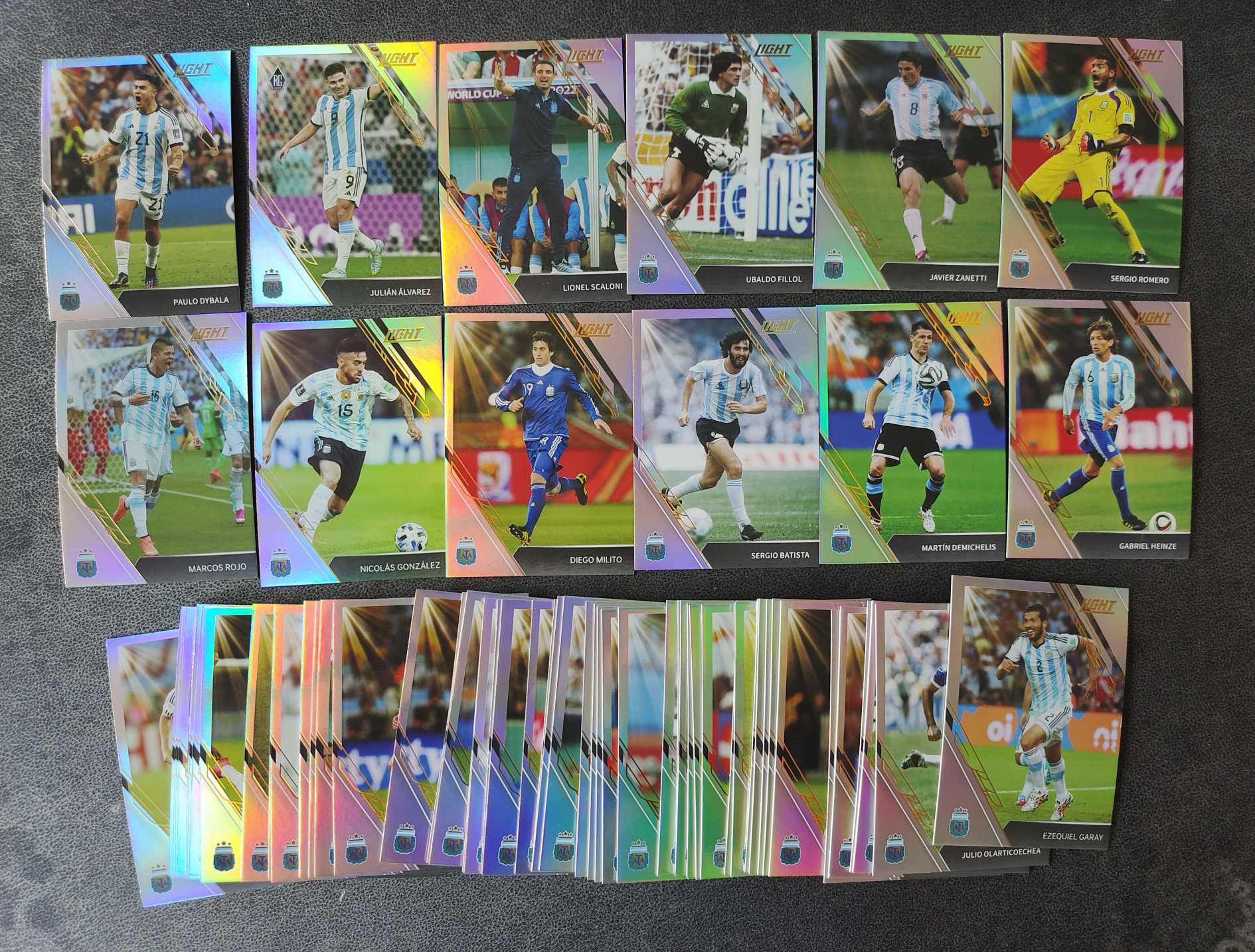 2022 范斯猫 fansmall 阿根廷 球星卡 light 系列 普卡 银折 海因策 蒙铁尔 贝隆 米利托 迪巴拉 巴蒂斯塔 斯卡洛尼 打包卡片 不保卡品 不套卡膜 凑套必备