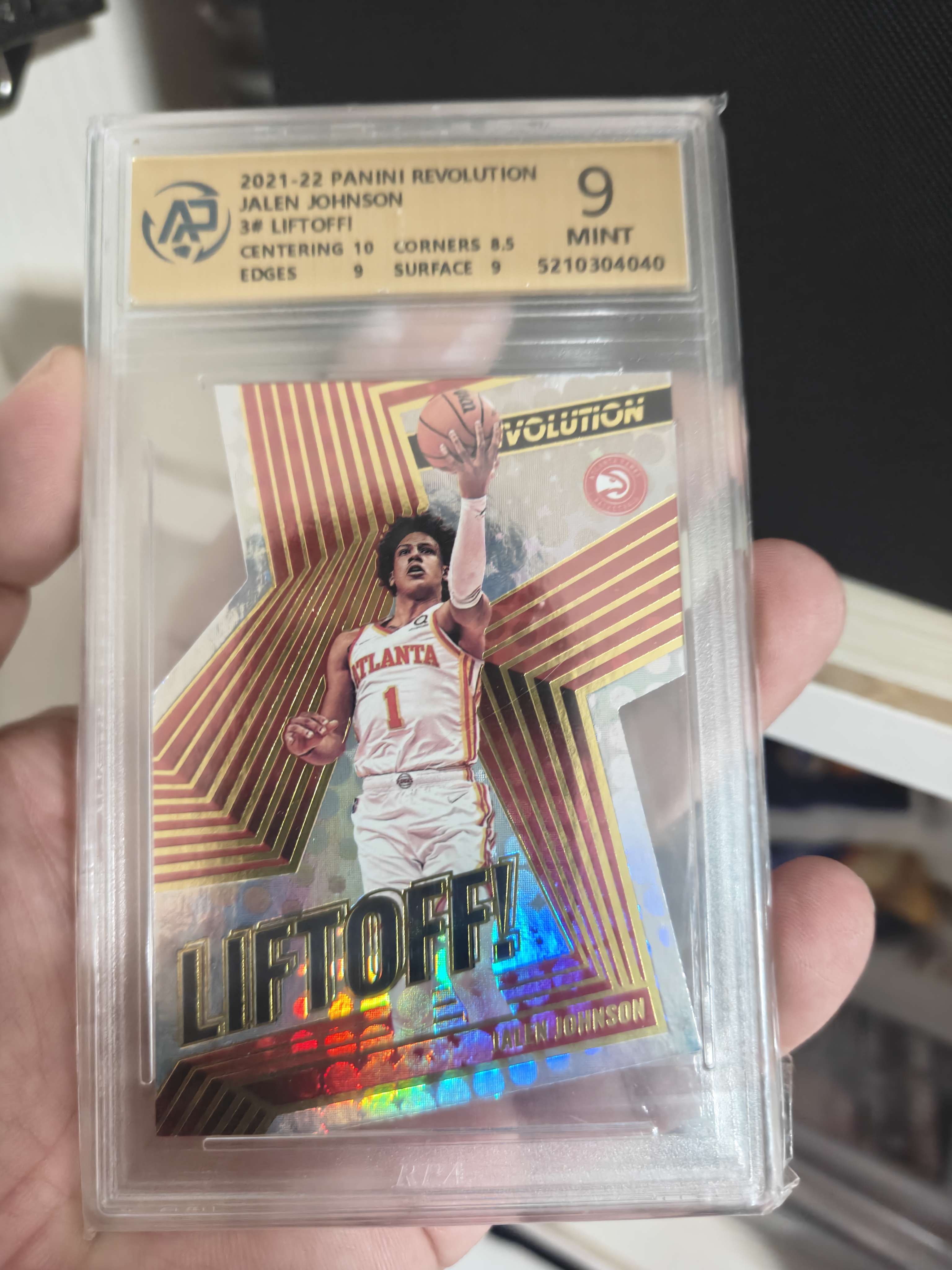 2021-22 Panini Revolution Jalen Johnson RC #3 BGS9 rookie 新秀年 选秀年 RC 切割 异形 折射 杰伦 约翰逊 老鹰 革命