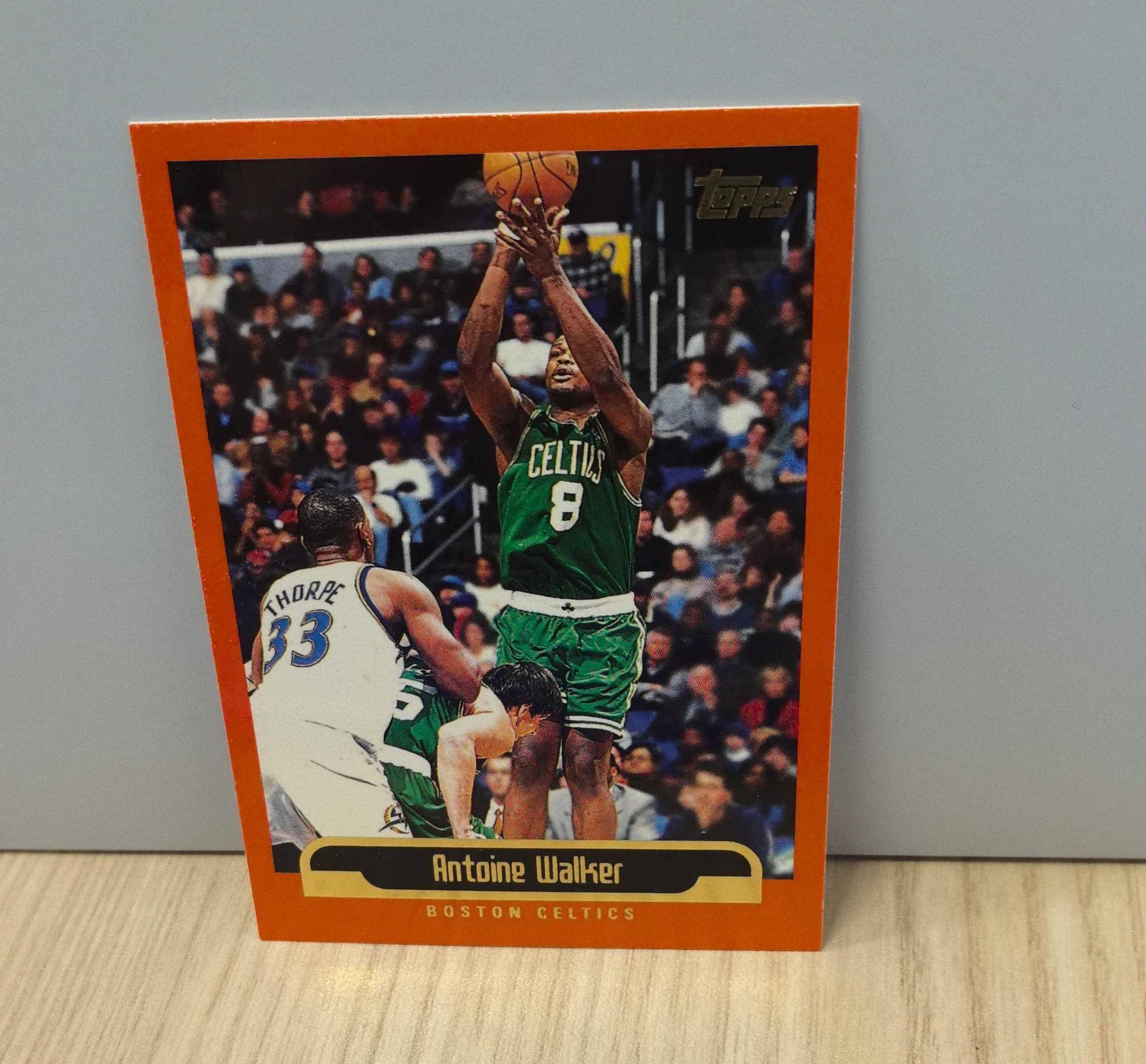 1999-00 Topps Base Antoine Walker 安托万-沃克 胖头陀 凯尔特人全明星 先后效力于绿军 小牛 老鹰 热火 森林狼硬通货 极具收藏价值