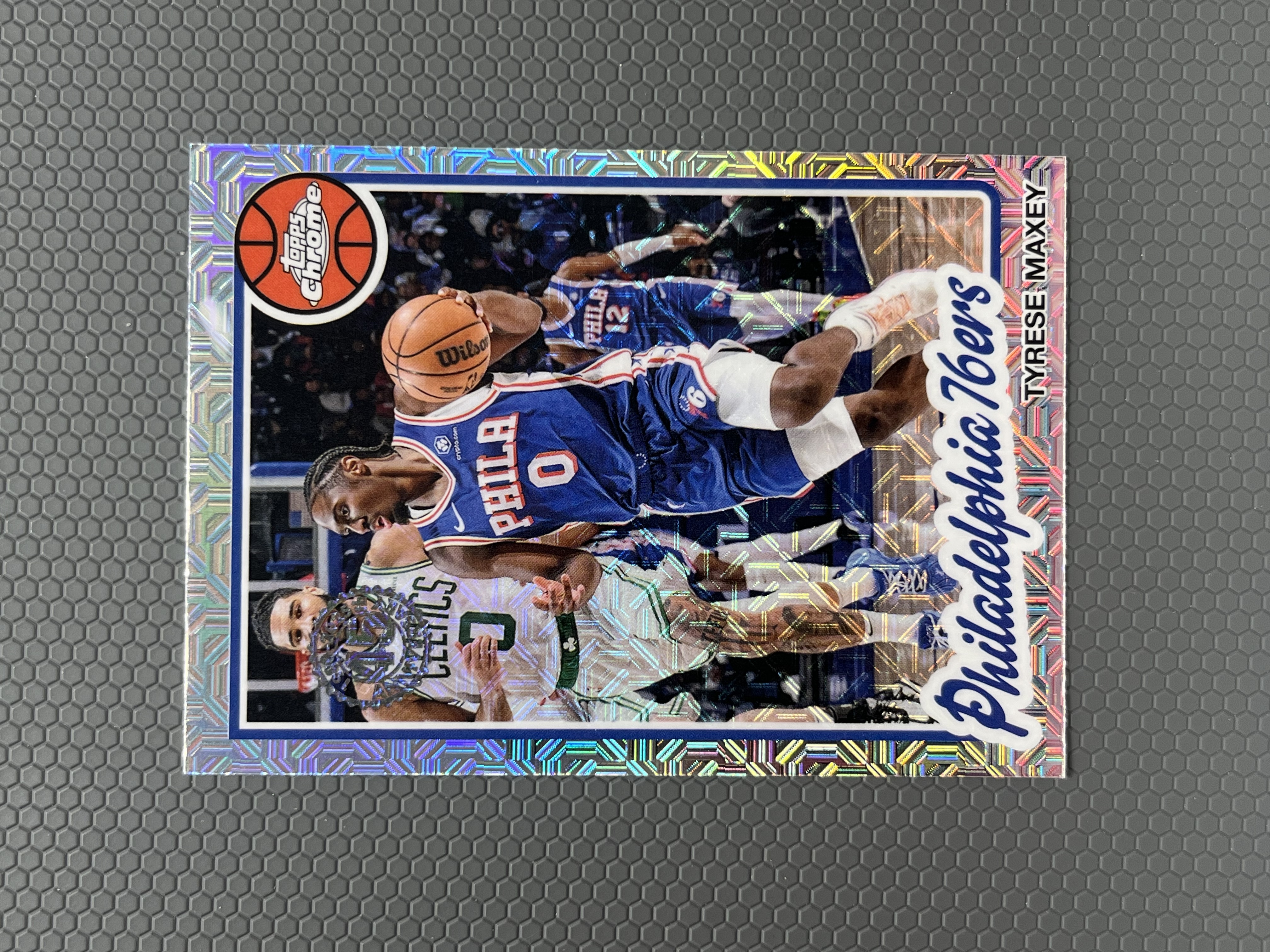 2025 Topps chrome 马克西 TYRESE MAXEY 76人 折射 MOJO折 卡品如图-左