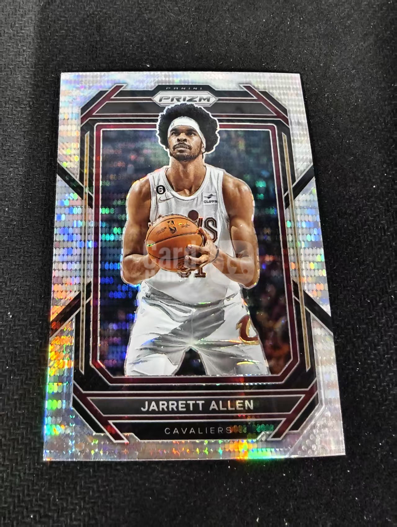 2022-23 Panini Prizm Jarrett Allen PZ 贾莱特阿伦 骑士 脉冲折 PZ 划痕 边角瑕疵 #76