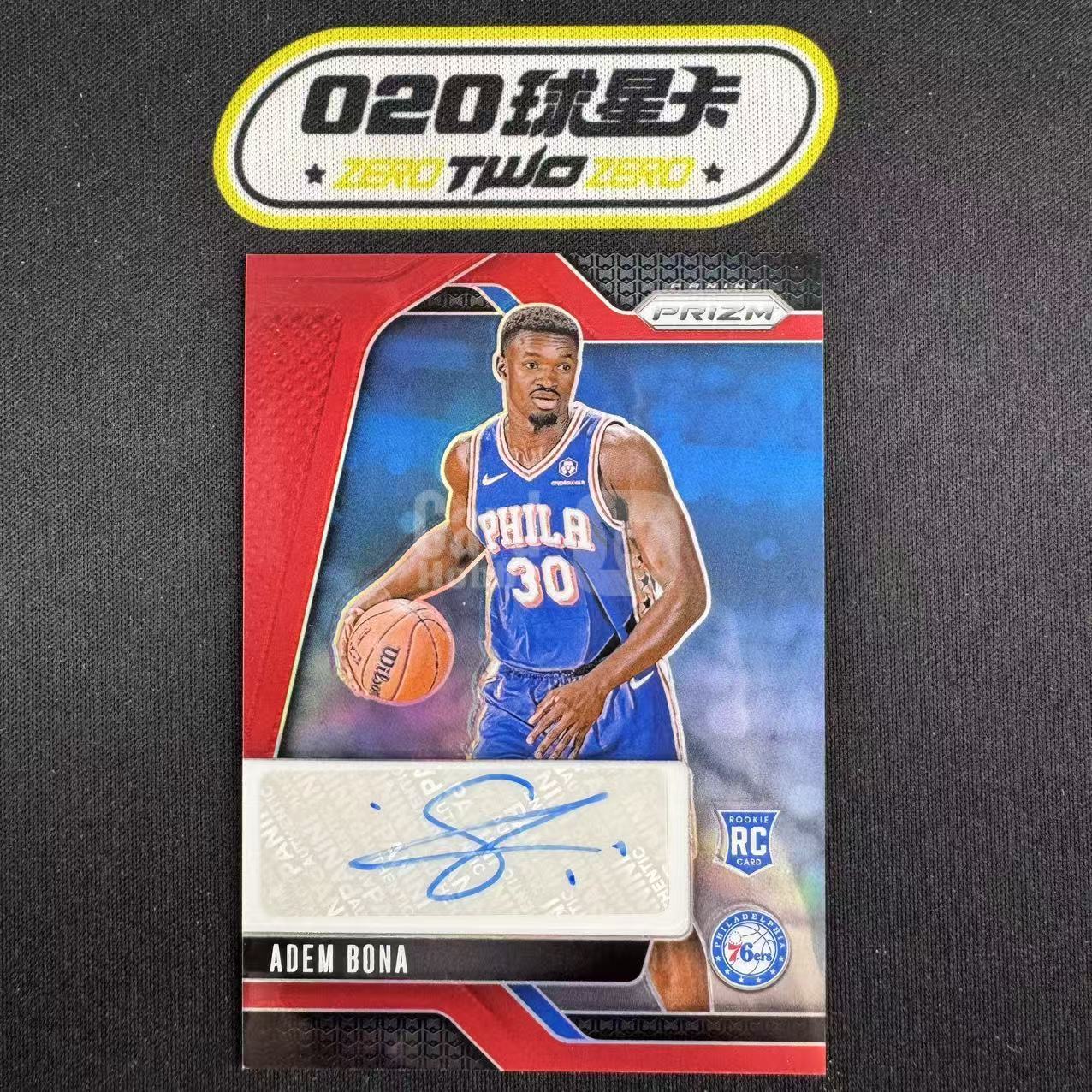 2024-25 Panini Prizm Adem Bona 阿德姆 博纳 新秀RC 58/99编 红折 签字 76人(GZ01)