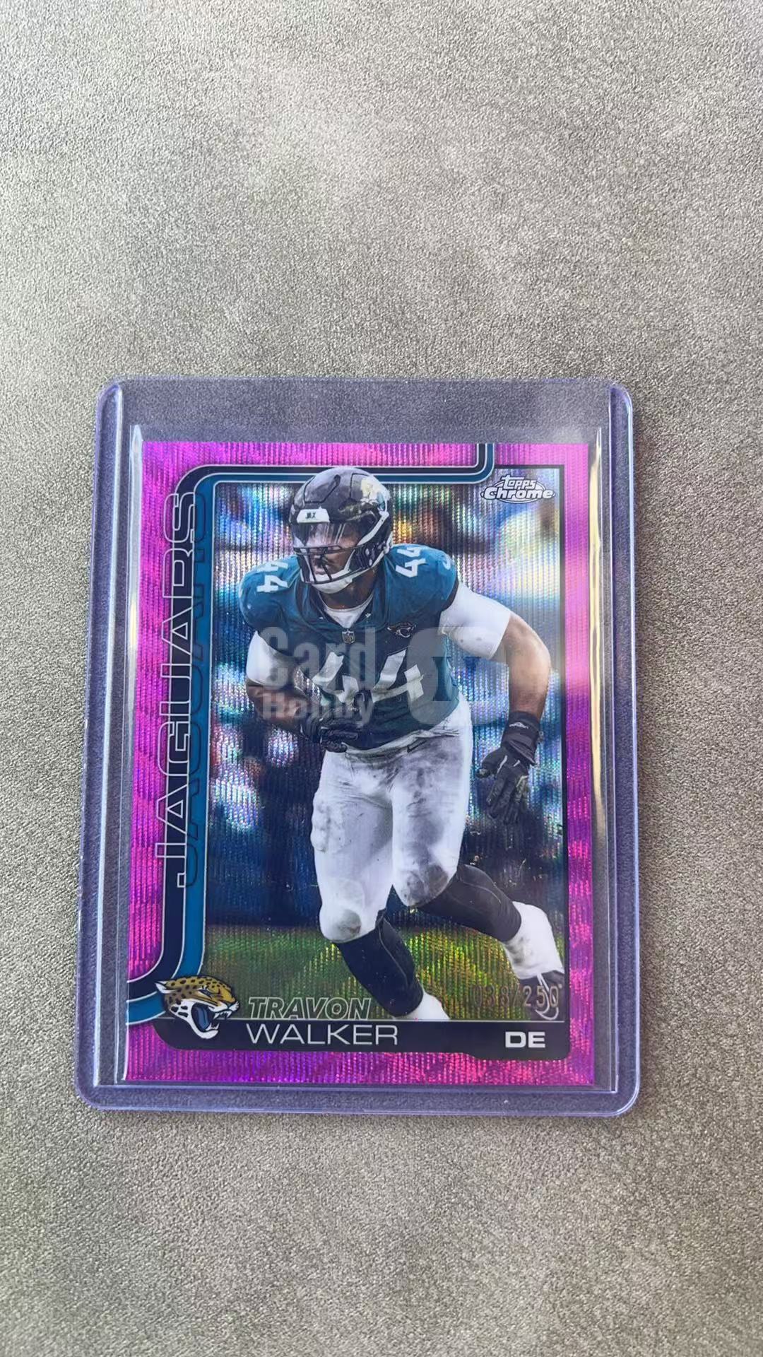 4283【330球星卡实体店代卖】2025 Topps Chrome NFL TC 元年 Travon Walker 特雷冯沃克 美洲豹 粉波纹折 038/250编 仅顺丰寄付(UK23)