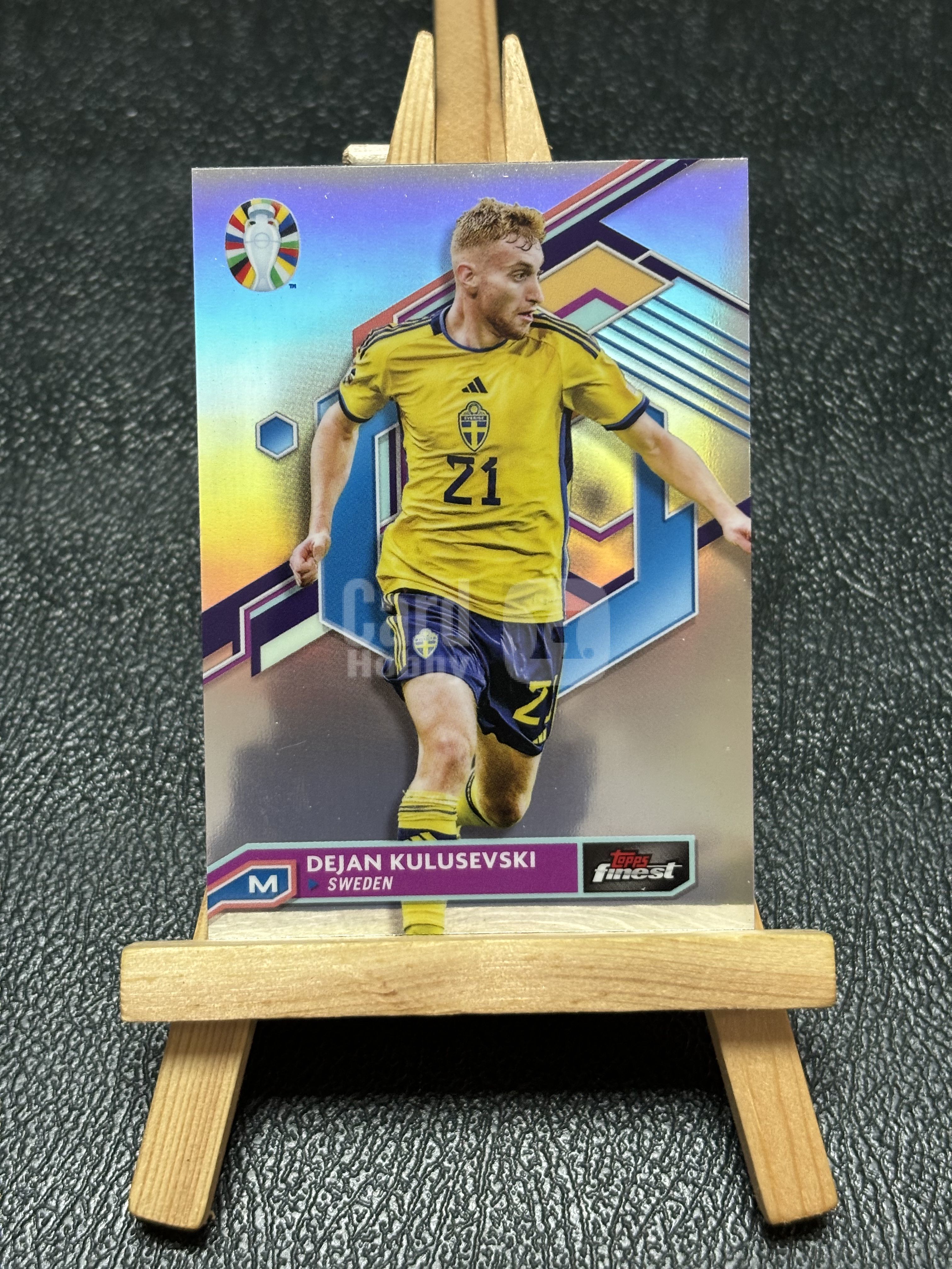2023 Topps Finest Dejan Kulusevski 德扬 库卢塞夫斯基 瑞典 热刺 欧洲杯 银折 欧冠 实卡精美 收藏必备 卡品如图 七七代卖 XO1
