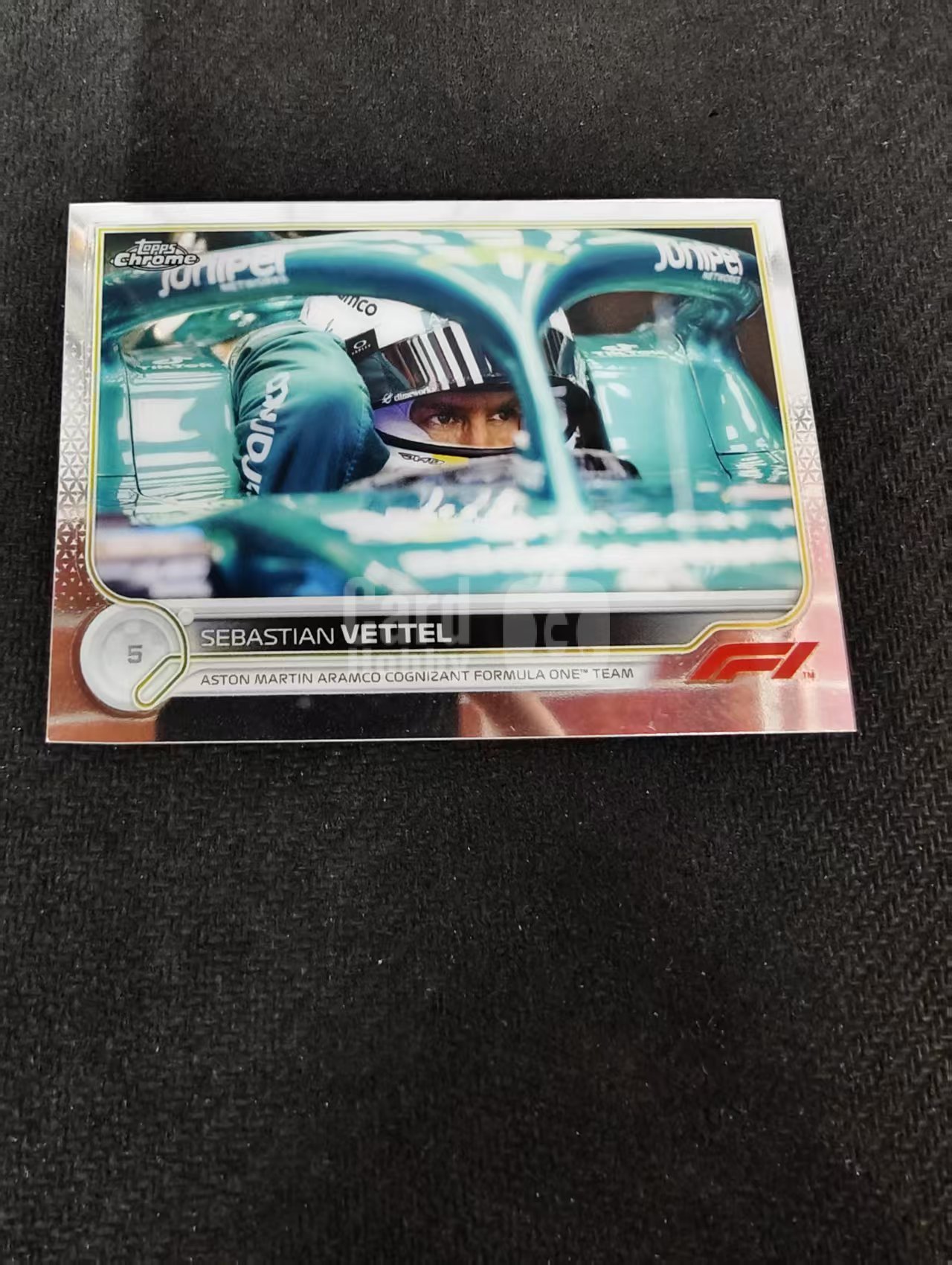 2022 Topps Chrome F1 Sebastian Vettel 阿斯顿马丁 赛巴斯蒂安 维泰尔 维特尔 划痕 边角瑕疵 #11