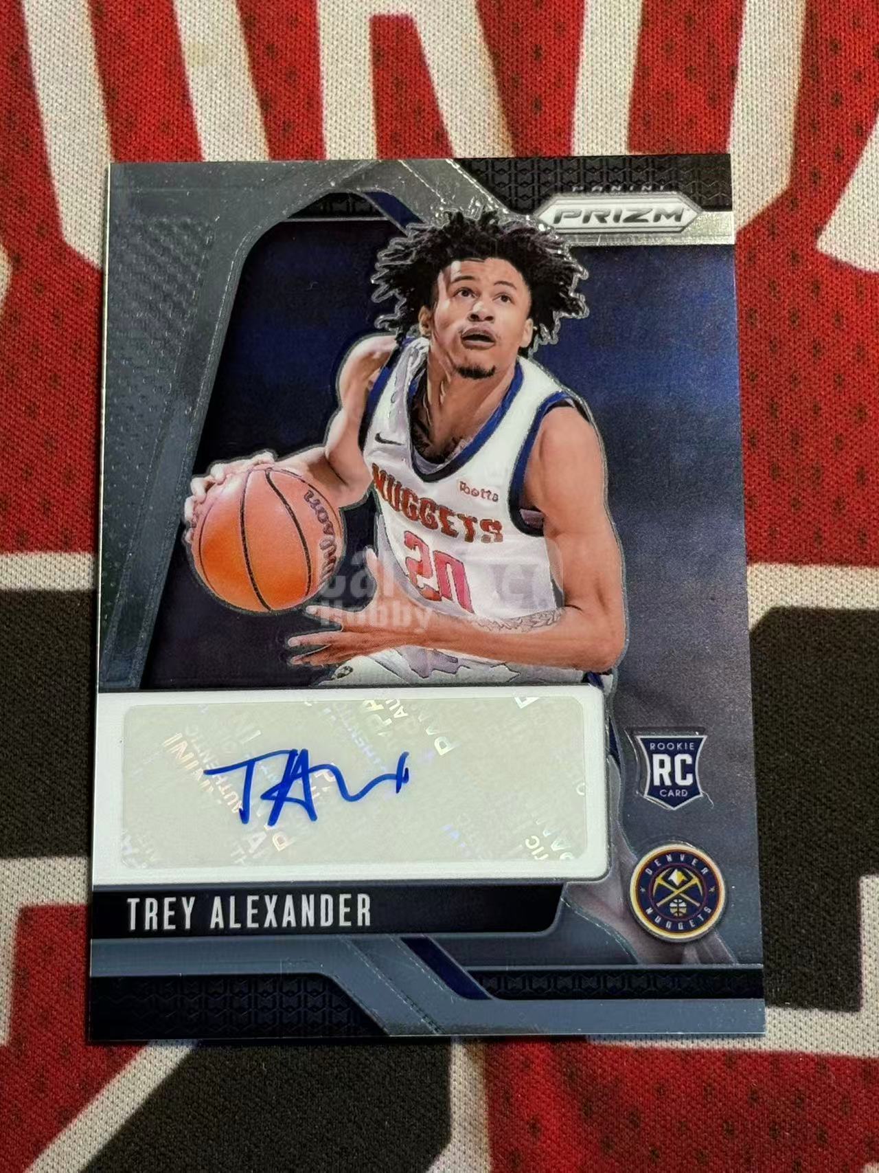 2024-25 PANINI PRIZM PZ系列 Trey Alexander 掘金 新秀RC 特雷亚历山大 签字卡 正新秀签字卡 专收凑套必备【烂臭嘴拍卖】