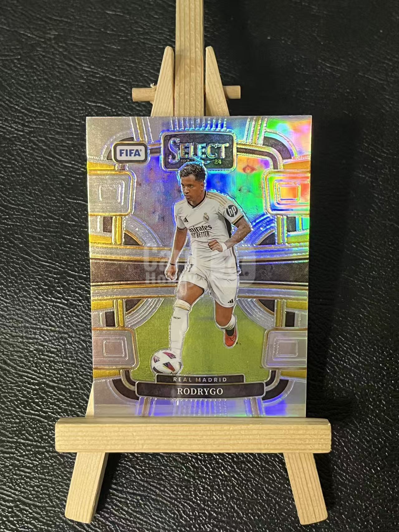 2023-24 Panini Select Rodrygo 罗德里戈 皇马 银折 实卡精美 卡品如图 LA-2