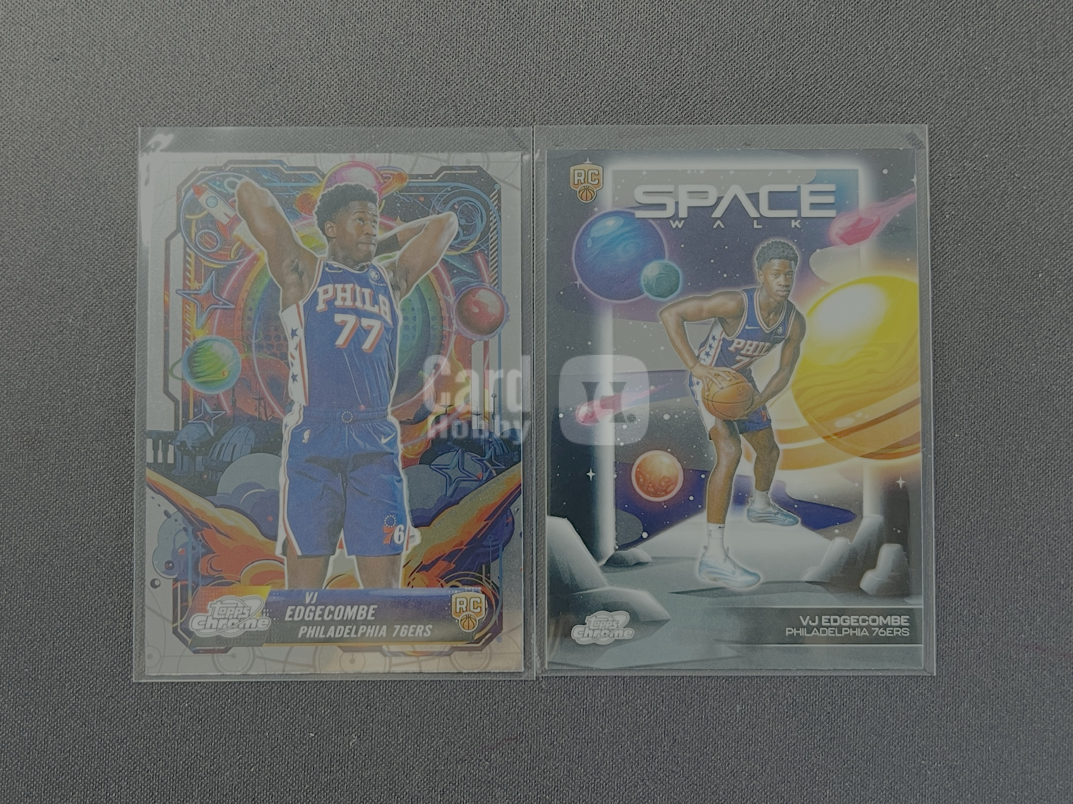 2025-26 Topps Cosmic Chrome Valdez VJ Edgecombe Jr RC 宇宙 76人 新秀 状元 VJ 埃奇库姆 推进力 太空漫步 特卡 2张 lot不保卡品