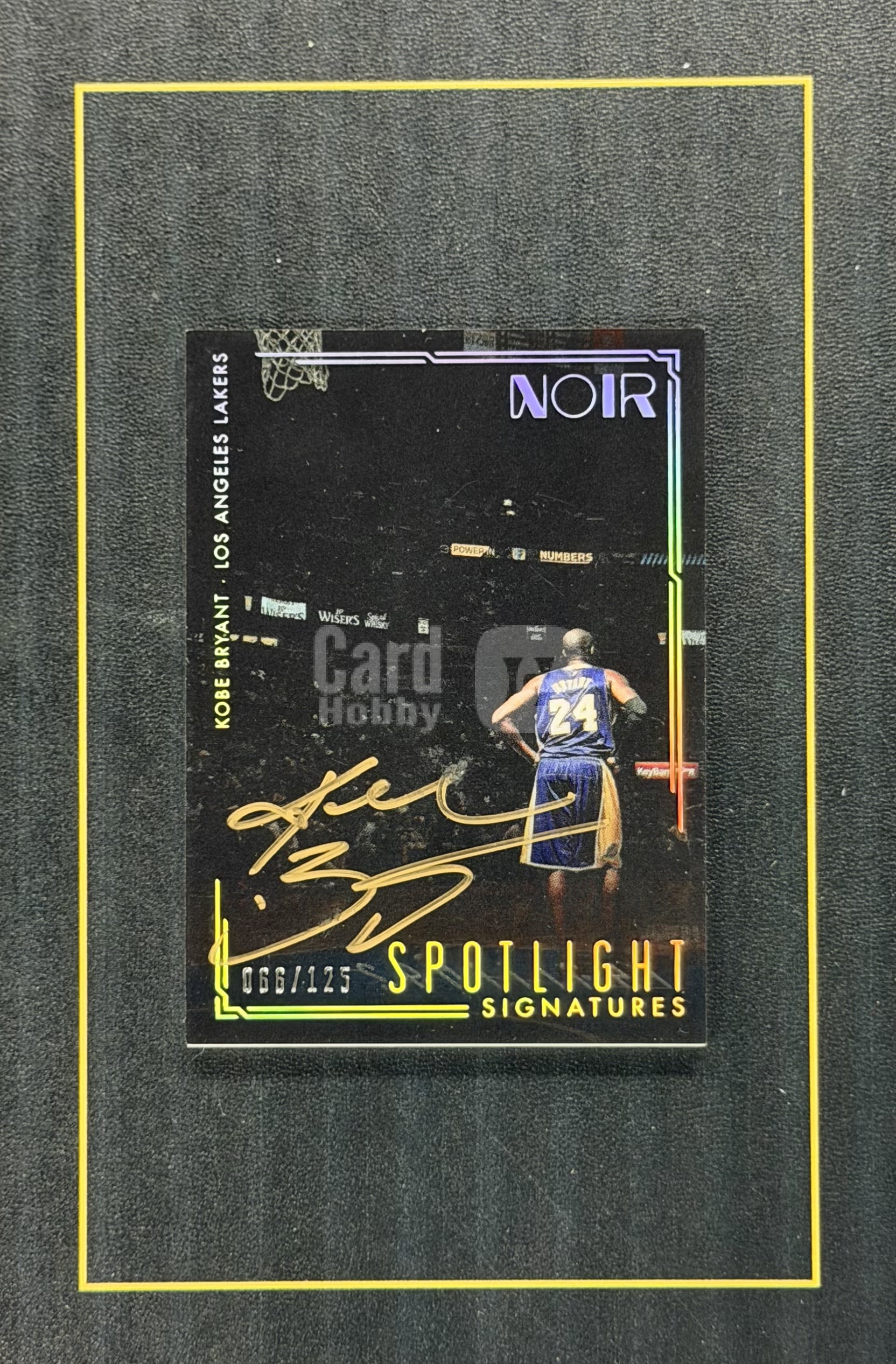 【超新星精品】2016-17 Panini Noir Kobe Bryant 诺尔 湖人 黑曼巴 科比布莱恩特 125编 闪版 Spotlight 聚光灯签 金笔签 背影签 卡签 签字【V093】