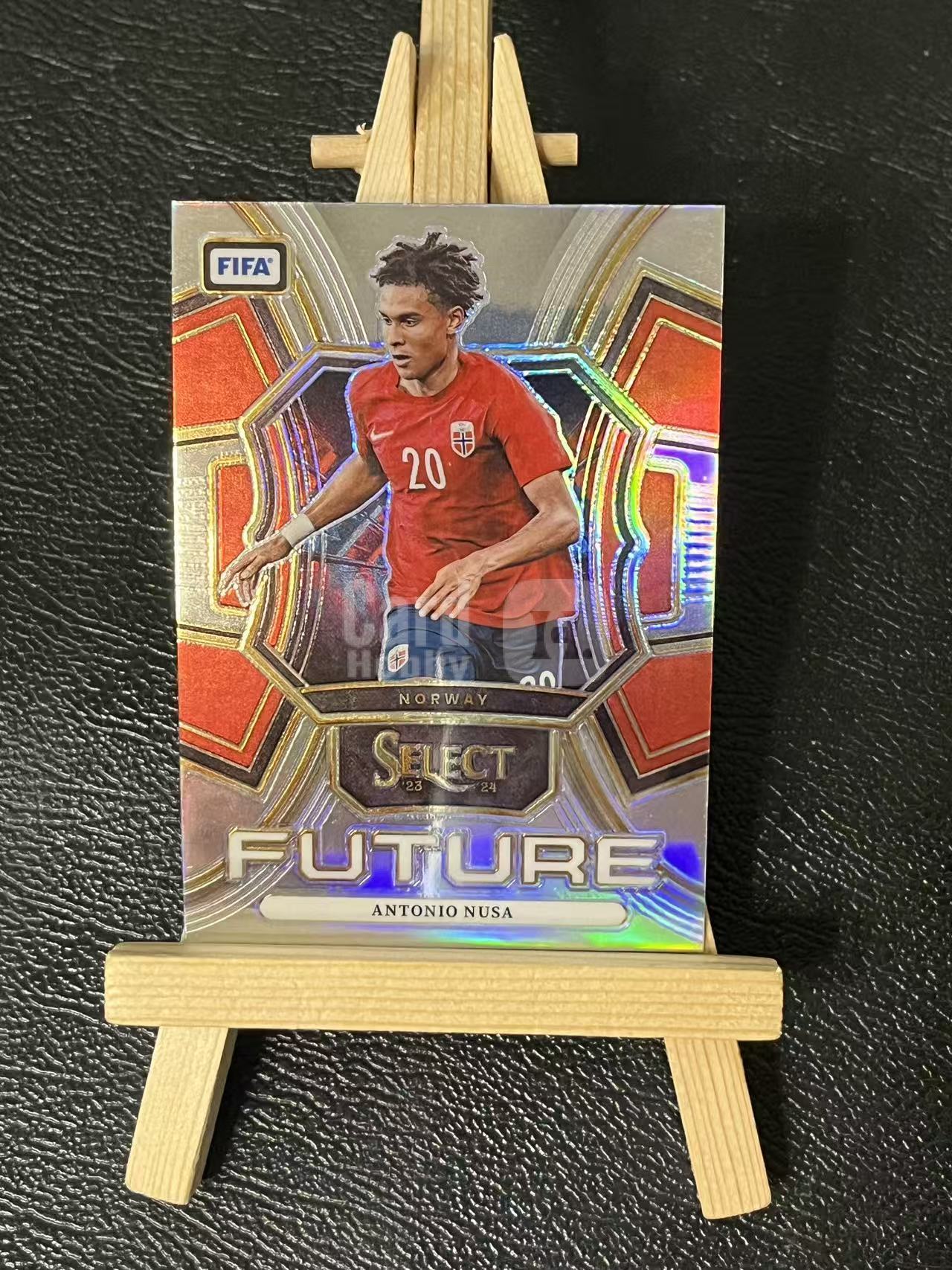 2023-24 Panini Select Antonio Nusa 安东尼奥 努萨 特卡 挪威 银折 实卡精美 卡品如图 LA-2