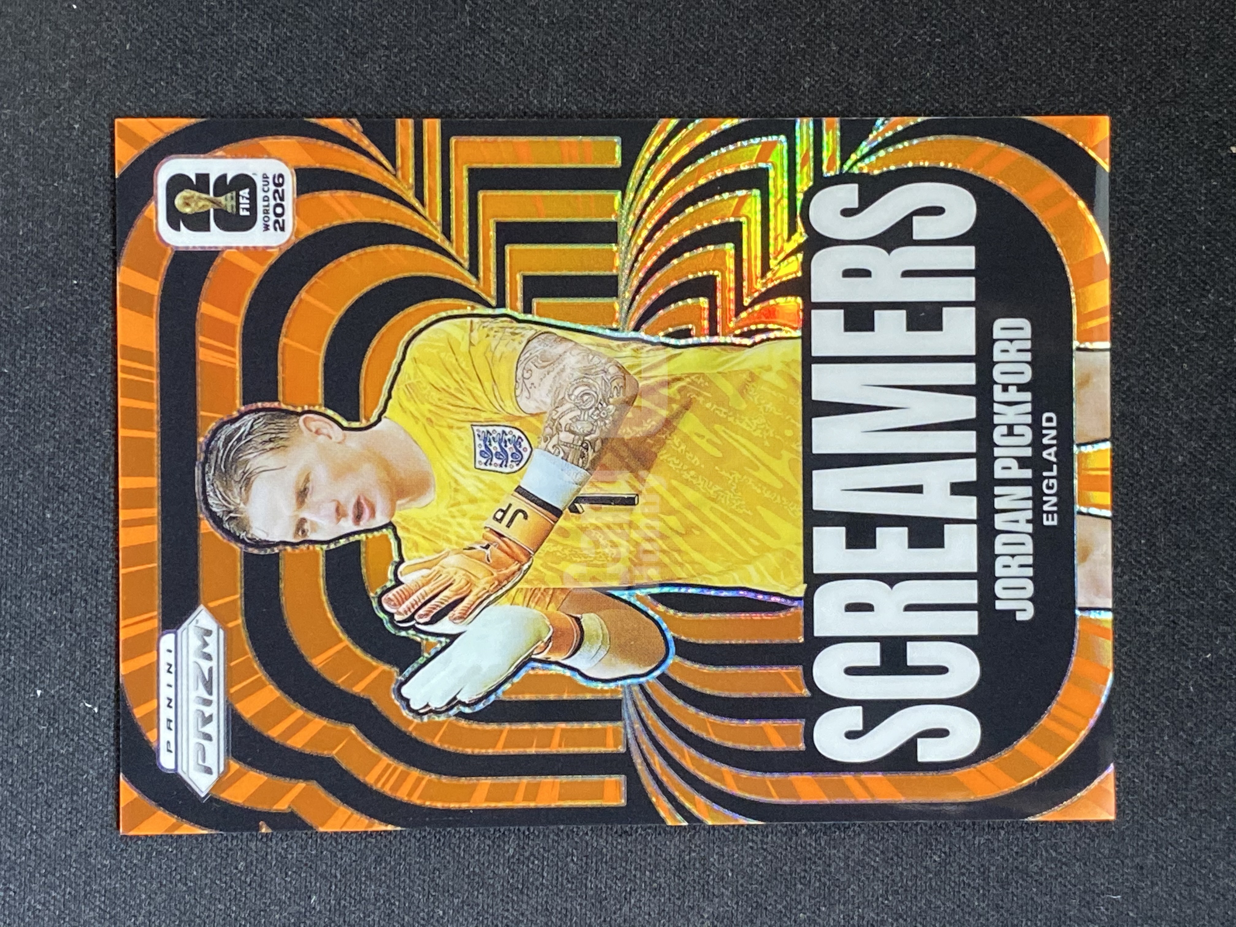 【小幻拍卖】2026 PANINI PRIZM JORDAN PICKFORD 世界杯 国家队 英格兰 皮克福德 /25编 SCREAMERS 特卡 橙折 折射 微瑕如图-ZLZ-【A】