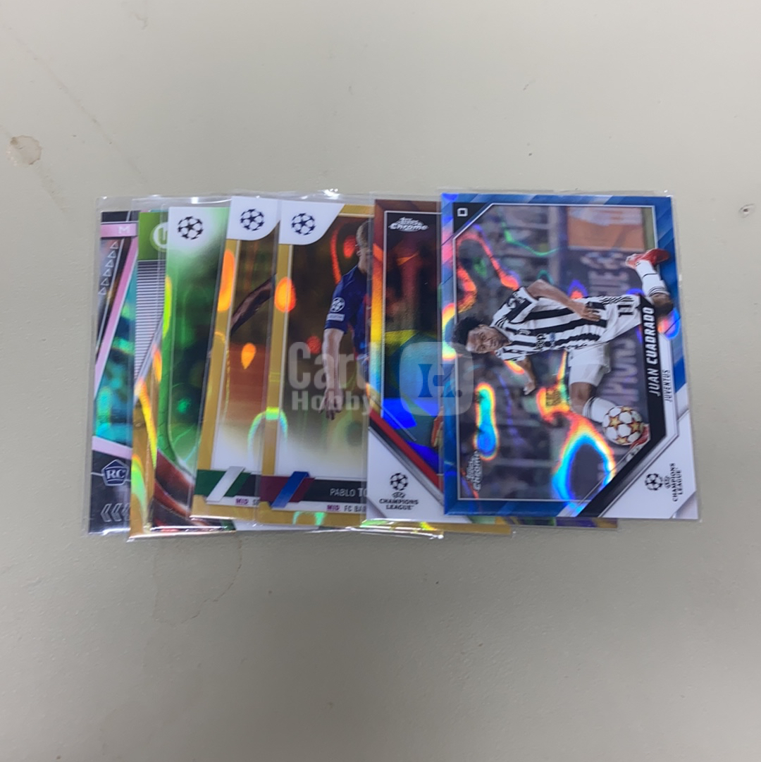 【小牛代拍】2023 Topps Chrome Juan Cuadrado 夸德拉德 尤文图斯 欧冠logo折 欧冠 TC 折射 蓝熔岩折 卡品如图(车仔面)