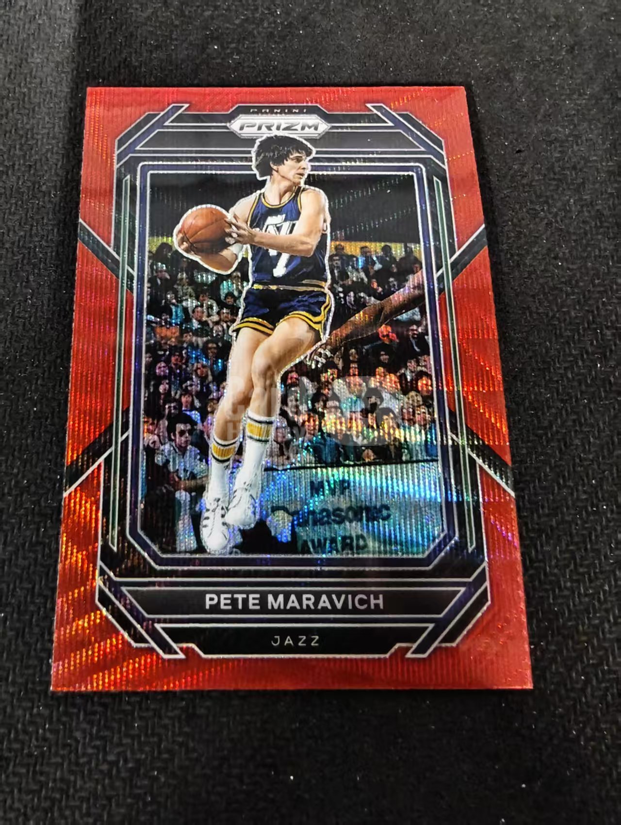 2022-23 Panini Prizm Pete Maravich 皮特 马拉维奇 爵士 红波纹 PZ 划痕 边角瑕疵 #286