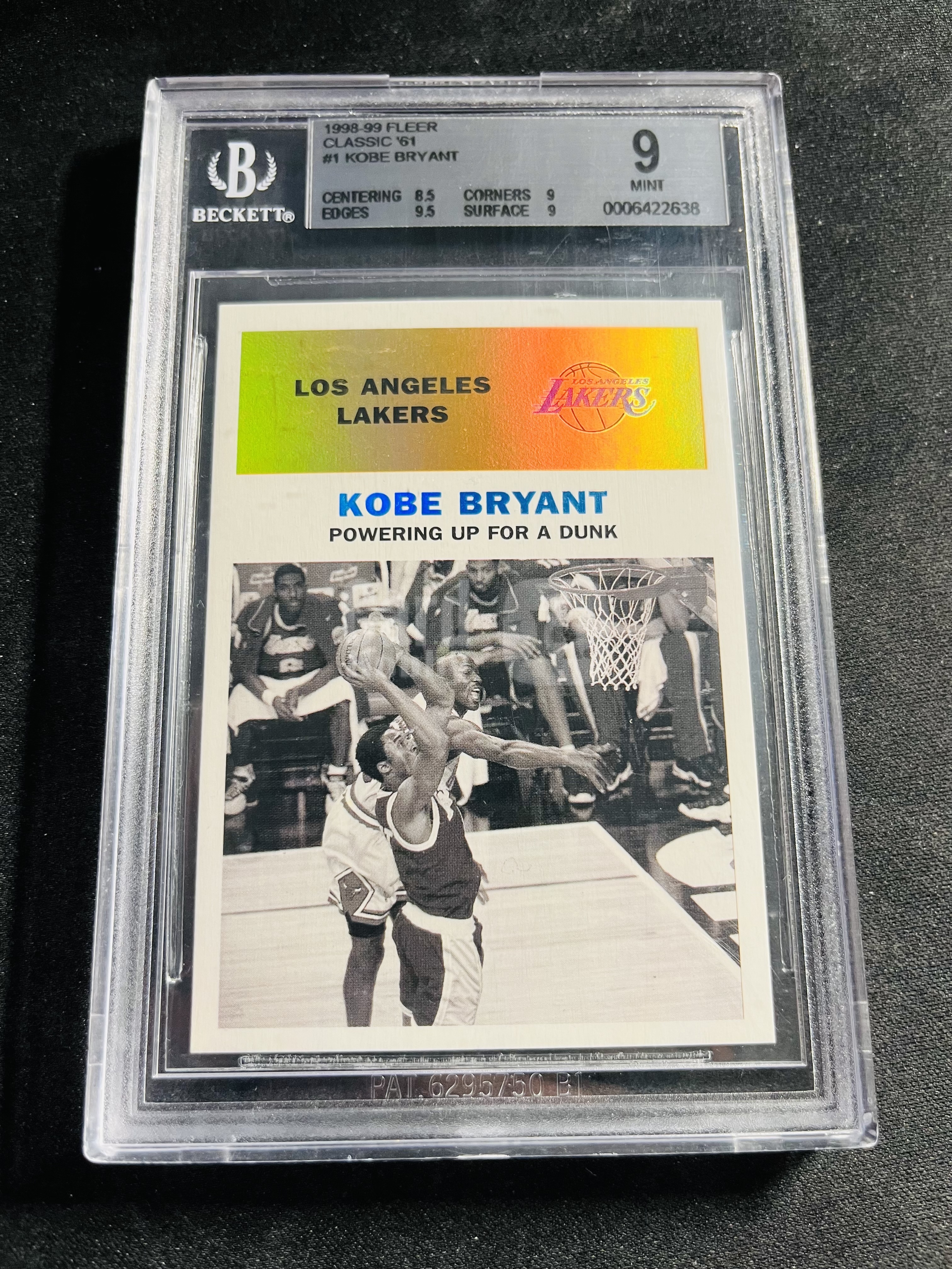 【古都代拍精品】1998-99 Fleer Tradition Kobe Bryant Classic'61 #1C 湖人 科比 布莱恩特 61编 折射 迈克尔乔丹同框 经典老特 极品老卡 BGS9分 系列HIT 懂得都懂#曼德拉菲#