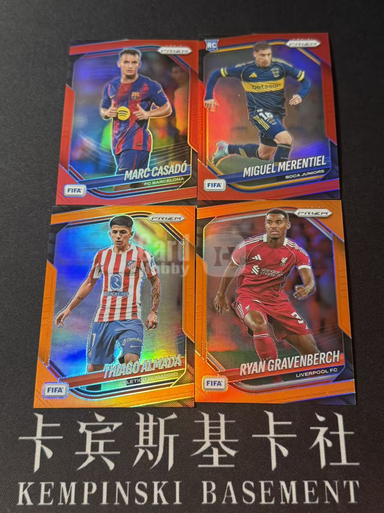 2025-26 Panini Prizm Ryan Gravenberch 【卡宾】卡萨多 梅尔蒂尔 阿尔马达 格拉芬贝赫 巴萨利物浦马竞博卡青年 红折 橙折 125编 149编 4张LOT ECHO