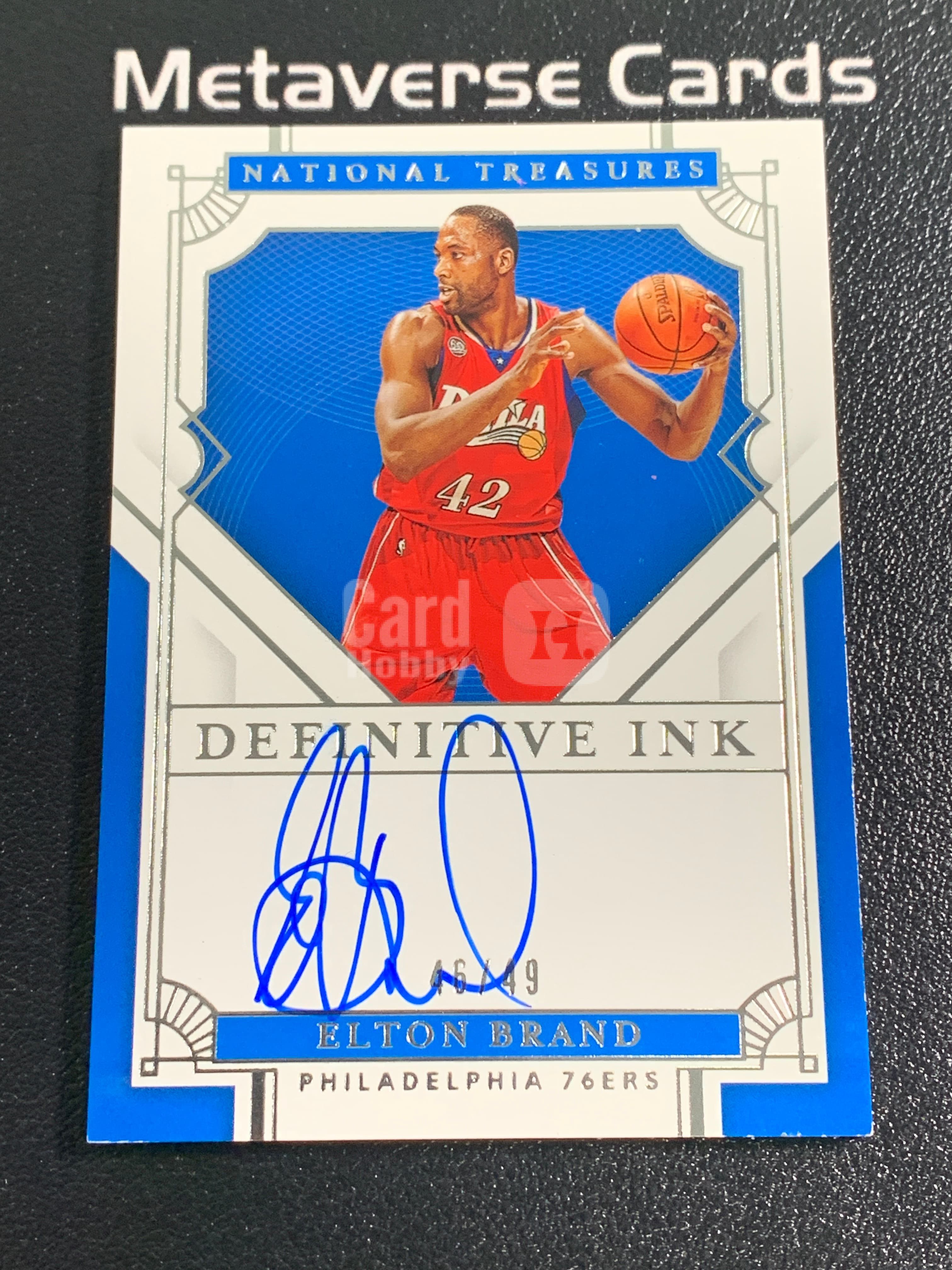 【元宇宙拍卖】张张总214：2020-21 Panini National Treasures 国宝 Elton Brand 费城76人 埃尔顿 布兰德 签字 贴签 Definitive Ink 银平行 46/49编 瑕疵如图 收藏必备