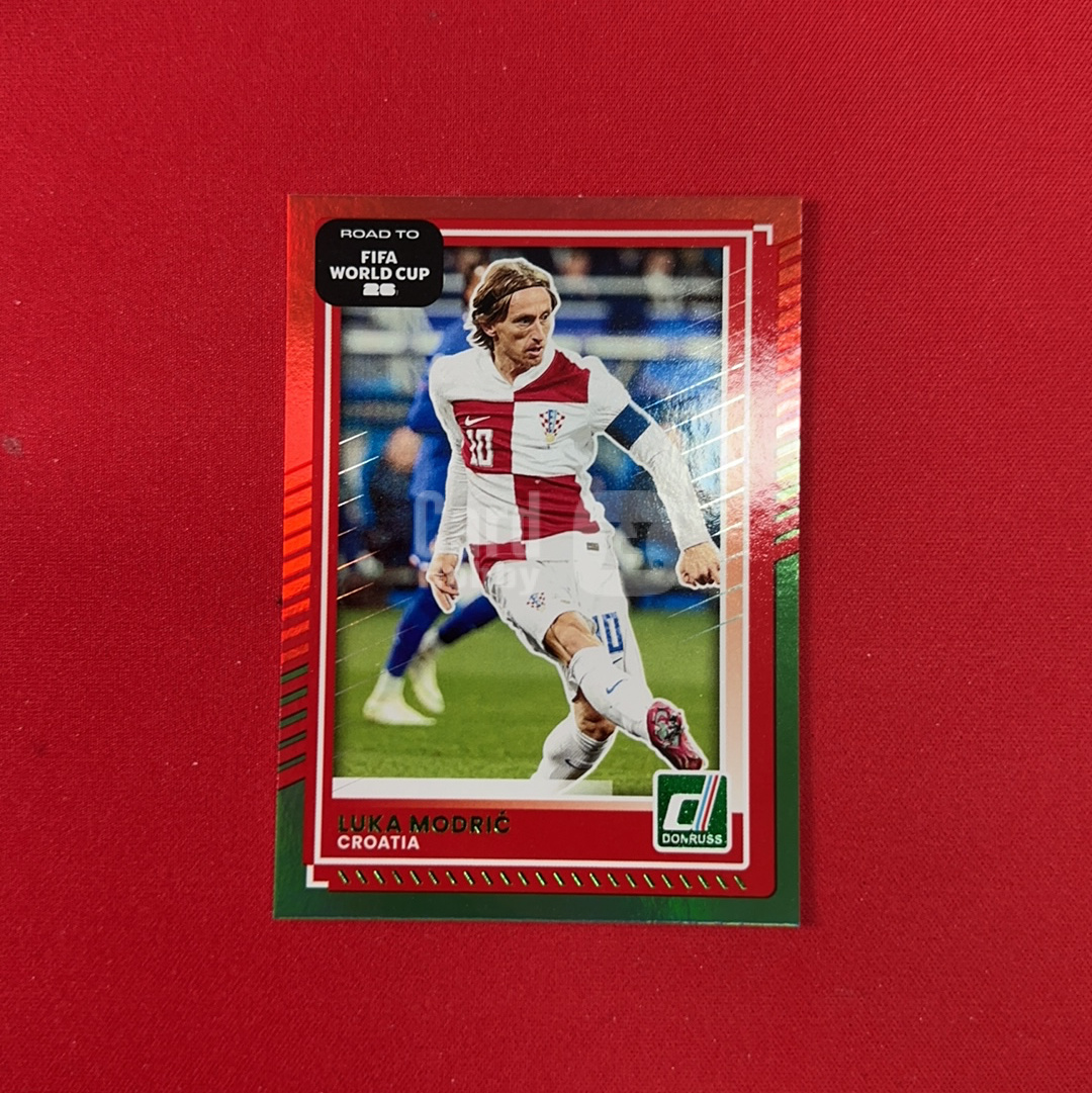【四喜代拍】2025-26 Panini Donruss 世界杯 杜蕾斯 Luka Modric 莫德里奇 魔笛 克罗地亚 2 三色折特卡 卡品如图(polo)