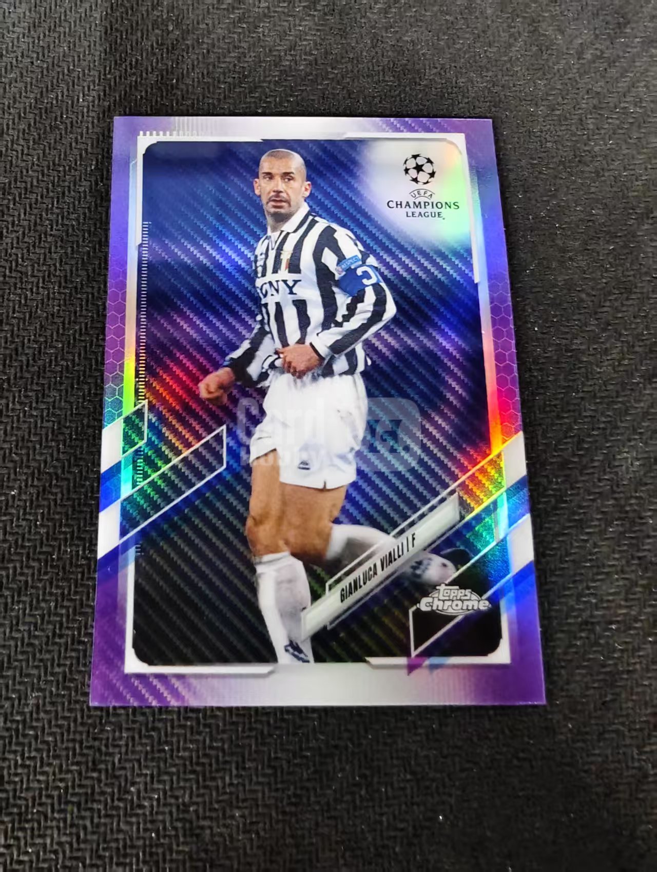 【可合并,不累计】2021 Topps Chrome gianluca vialli 詹卢卡 维亚利 尤文图斯 欧冠 紫折 划痕 边角瑕疵 #52