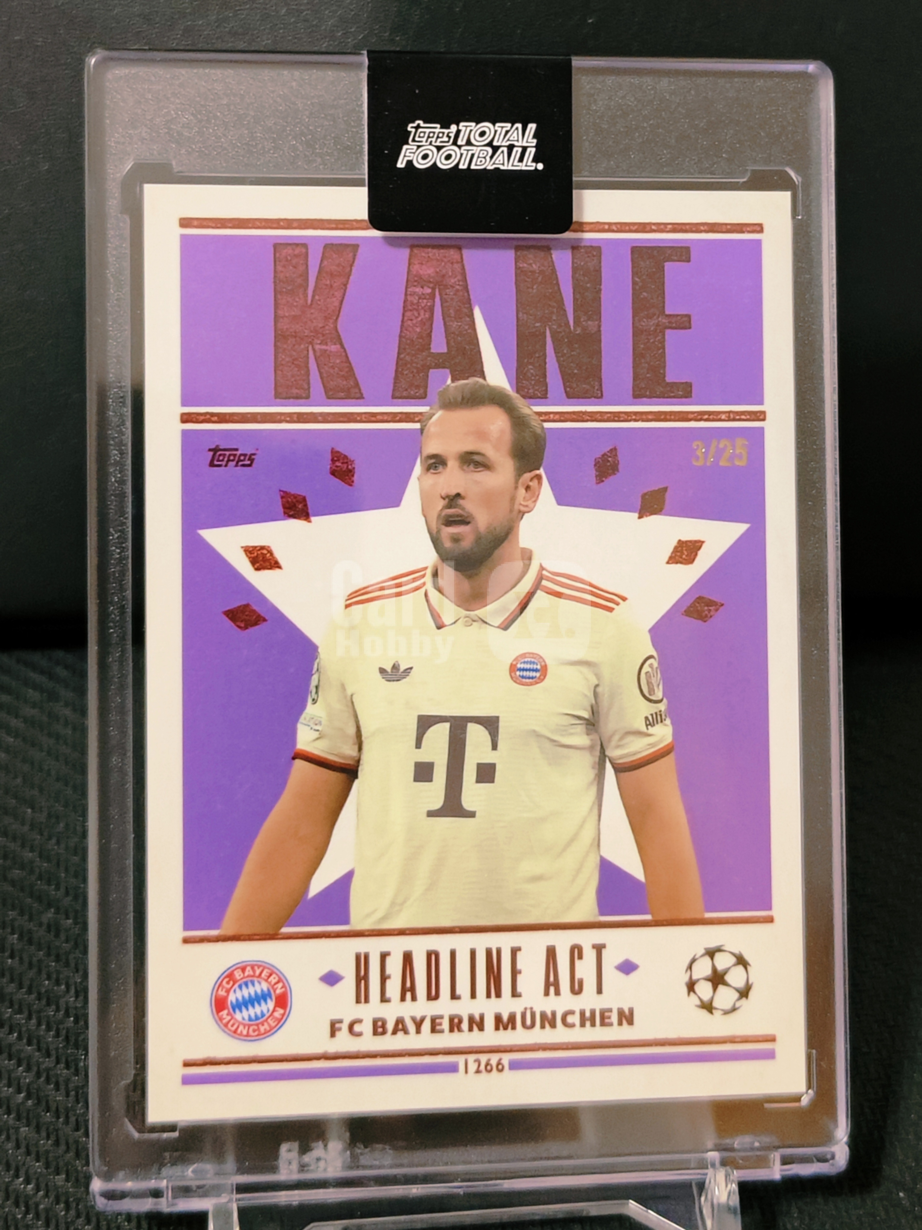 2024-25 Topps Total Football Harry Kane 3/25编 哈里凯恩 Headline Act头条行动 紫碎折射特卡 欧冠 拜仁 英格兰 TTF官方原厂密封砖